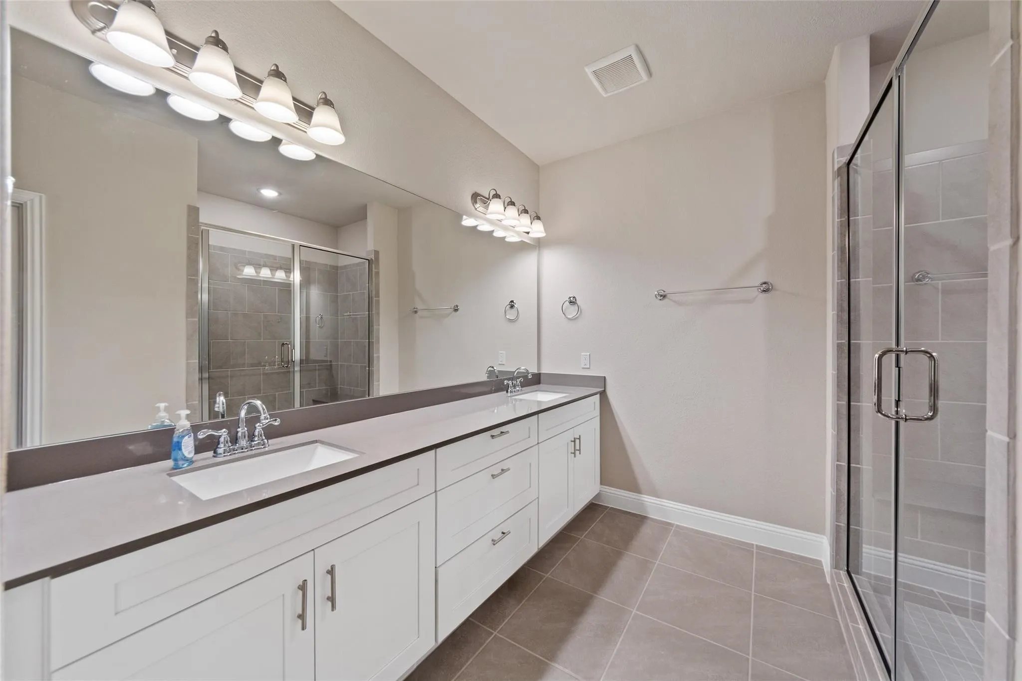 Townhouse For Rent in Collin County , 4724 Ladrillo Lane, Mc Kinney, Texas 75070, 3 Bedroom, 3 Bathroom, 2 Garage spaces, 1,721 Sqft, built in 2020, mls#21310281, Real Estate Agent in Mc Kinney, Homes For Rent in Collin county, Homes For Rent in Mc Kinney, Realtor in Mc Kinney Texas, Real Estate Brokerage Independent Realty Texas, Luminita Cordes Realtor
