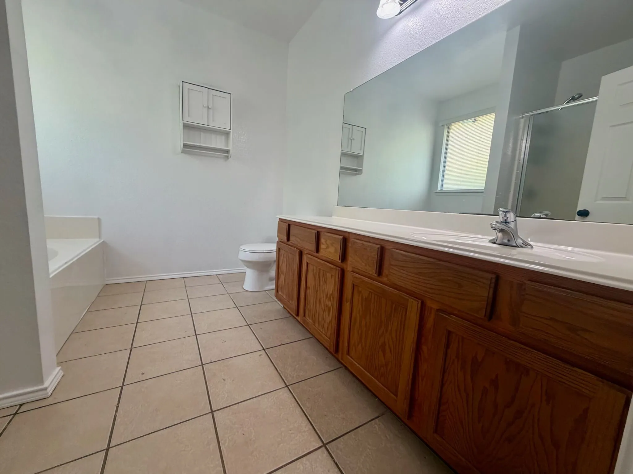 Single Family Residence For Rent in Tarrant County , 5919 Waterford Drive, Grand Prairie, Texas 75052, 4 Bedroom, 2 Bathroom, 2 Garage spaces, 2,117 Sqft, built in 2003, mls#21310528, Real Estate Agent in Grand Prairie, Homes For Rent in Tarrant county, Homes For Rent in Grand Prairie, Realtor in Grand Prairie Texas, Real Estate Brokerage Independent Realty Texas, Luminita Cordes Realtor