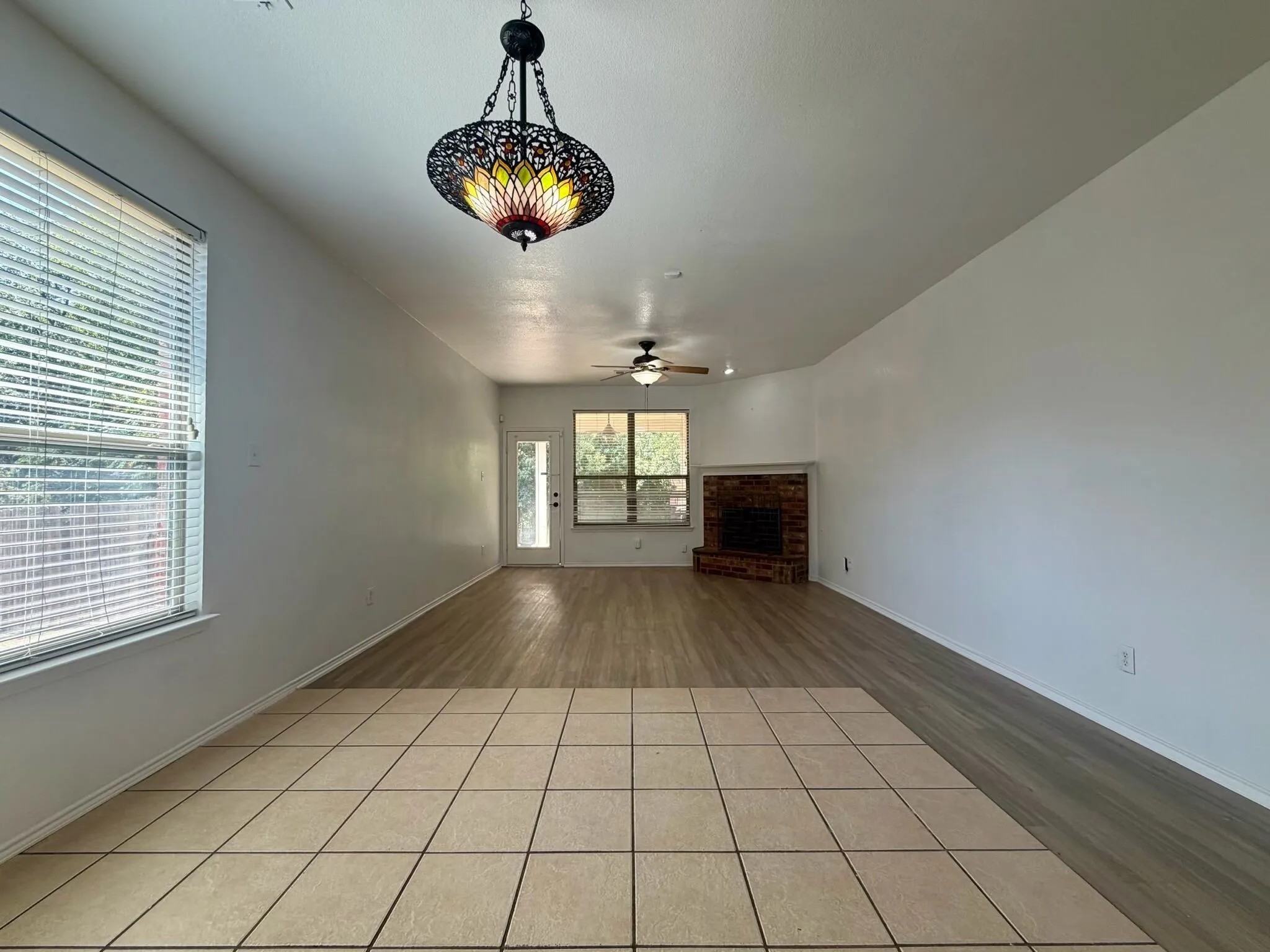 Single Family Residence For Rent in Tarrant County , 5919 Waterford Drive, Grand Prairie, Texas 75052, 4 Bedroom, 2 Bathroom, 2 Garage spaces, 2,117 Sqft, built in 2003, mls#21310528, Real Estate Agent in Grand Prairie, Homes For Rent in Tarrant county, Homes For Rent in Grand Prairie, Realtor in Grand Prairie Texas, Real Estate Brokerage Independent Realty Texas, Luminita Cordes Realtor