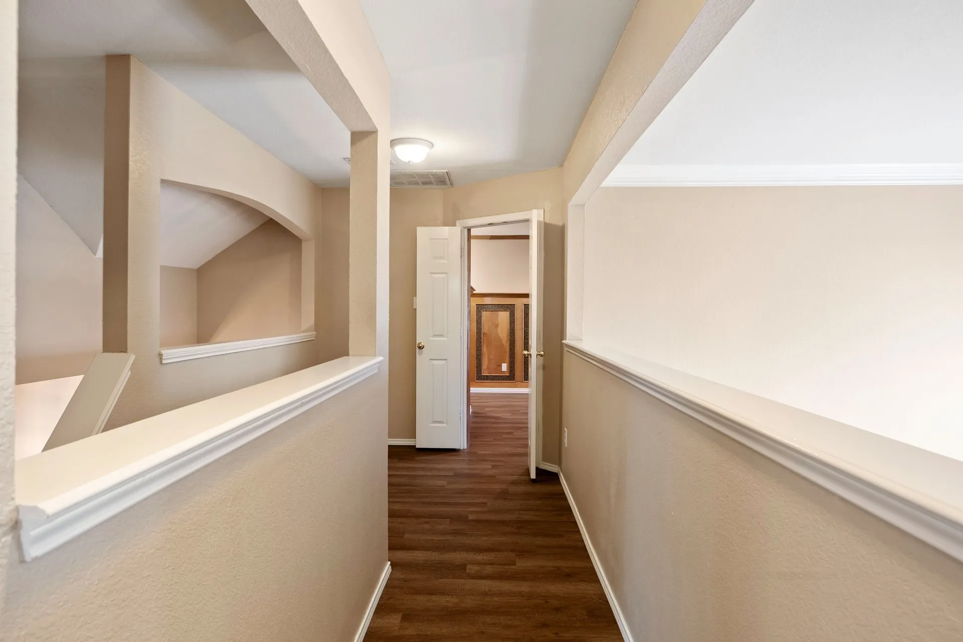 Single Family Residence For Sale in Collin County , 2301 Brookview Drive, Mc Kinney, Texas 75072, 3 Bedroom, 3 Bathroom, 2 Garage spaces, 2,360 Sqft, built in 1998, mls#21276531, Real Estate Agent in Mc Kinney, Homes For Sale in Collin county, Homes For Sale in Mc Kinney, Realtor in Mc Kinney Texas, Real Estate Brokerage Independent Realty Texas, Luminita Cordes Realtor