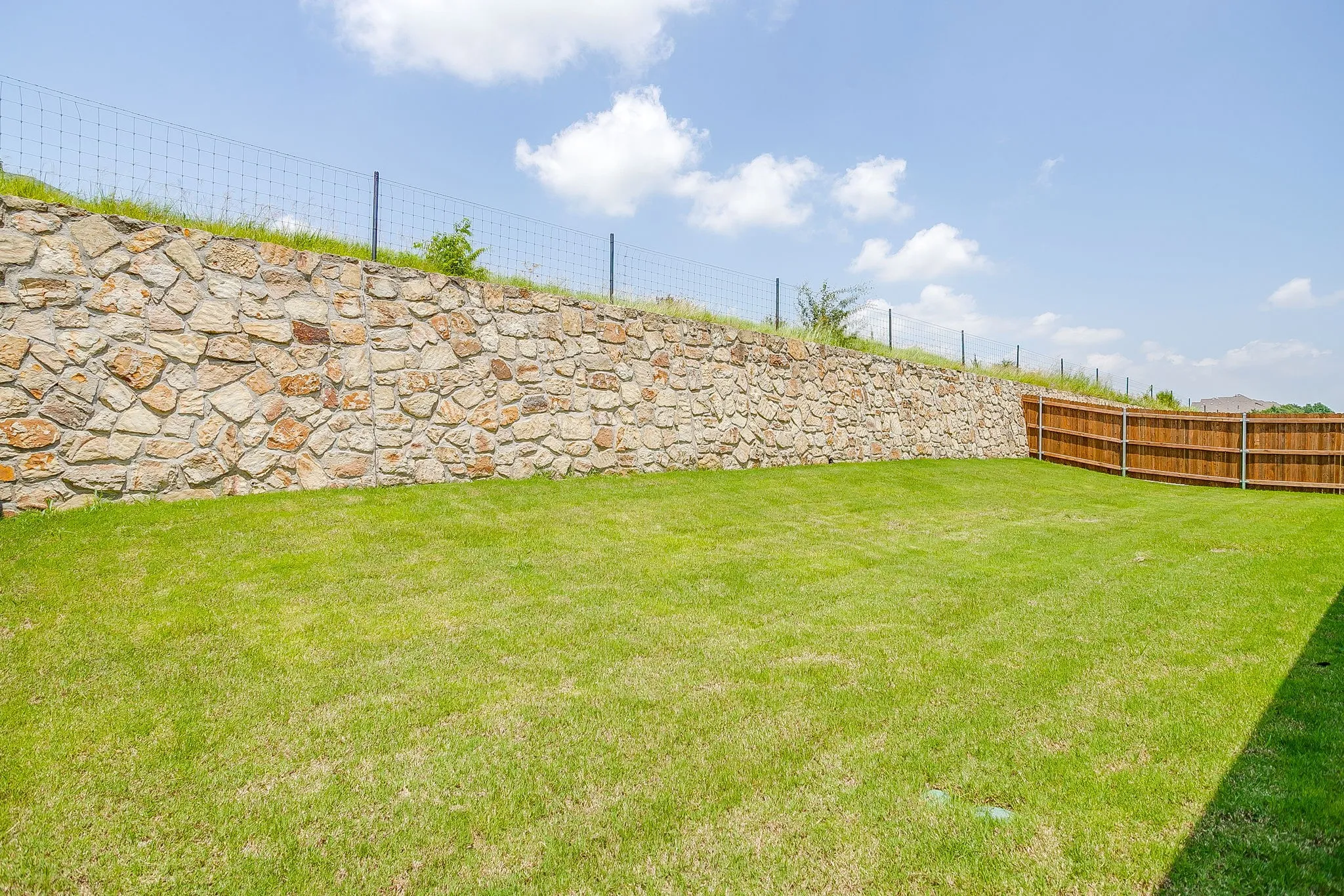 Single Family Residence For Sale in Tarrant County , 6926 Trail Rock Drive, Benbrook, Texas 76126, 4 Bedrooms, 2 Bathrooms, 2 Garage spaces, 2,155 Sqft, built in 2025, Price $533,350, mls#21310551, Real Estate Agent in Benbrook, Homes For Sale in Tarrant county, Homes For Sale in Benbrook, Realtor in Benbrook Texas, Real Estate Brokerage Independent Realty Texas, Luminita Cordes Realtor