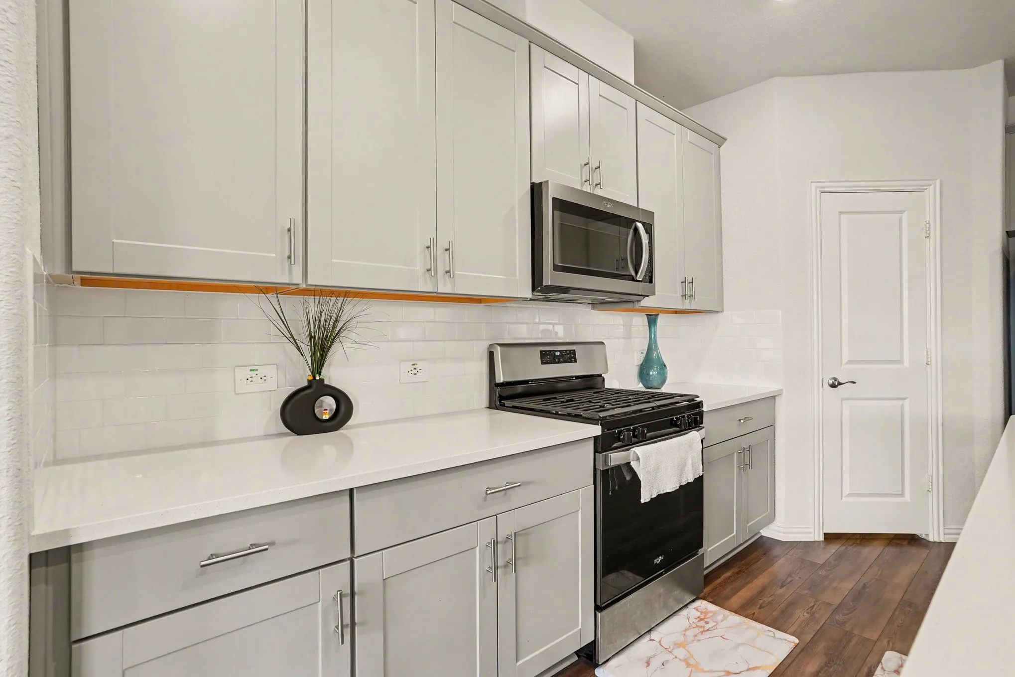 Single Family Residence For Sale in Tarrant County , 10937 Texanum Trail, Fort Worth, Texas 76108, 4 Bedroom, 2 Bathroom, 2 Garage spaces, 1,757 Sqft, built in 2023, mls#21304432, Real Estate Agent in Fort Worth, Homes For Sale in Tarrant county, Homes For Sale in Fort Worth, Realtor in Fort Worth Texas, Real Estate Brokerage Independent Realty Texas, Luminita Cordes Realtor