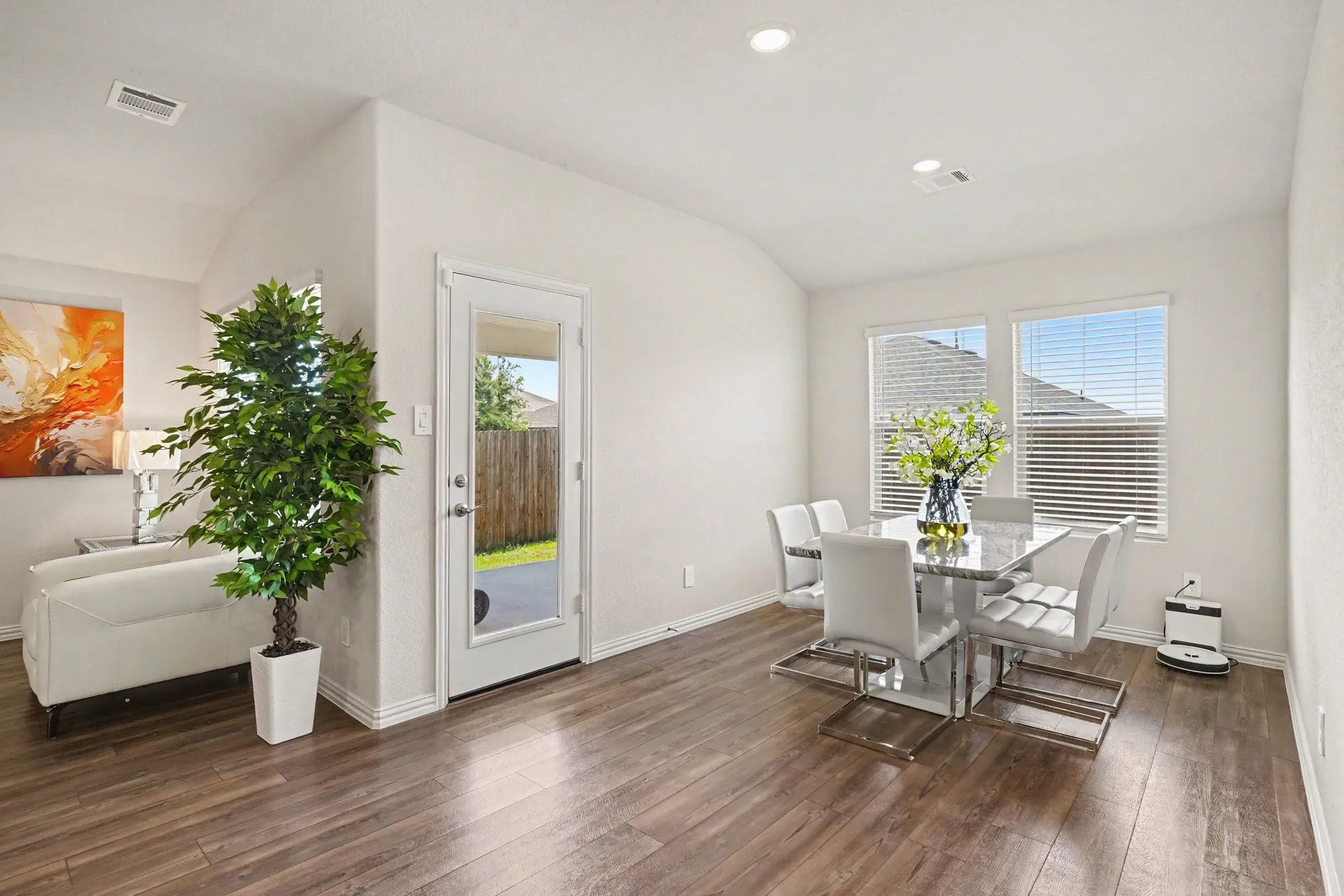 Single Family Residence For Sale in Tarrant County , 10937 Texanum Trail, Fort Worth, Texas 76108, 4 Bedroom, 2 Bathroom, 2 Garage spaces, 1,757 Sqft, built in 2023, mls#21304432, Real Estate Agent in Fort Worth, Homes For Sale in Tarrant county, Homes For Sale in Fort Worth, Realtor in Fort Worth Texas, Real Estate Brokerage Independent Realty Texas, Luminita Cordes Realtor