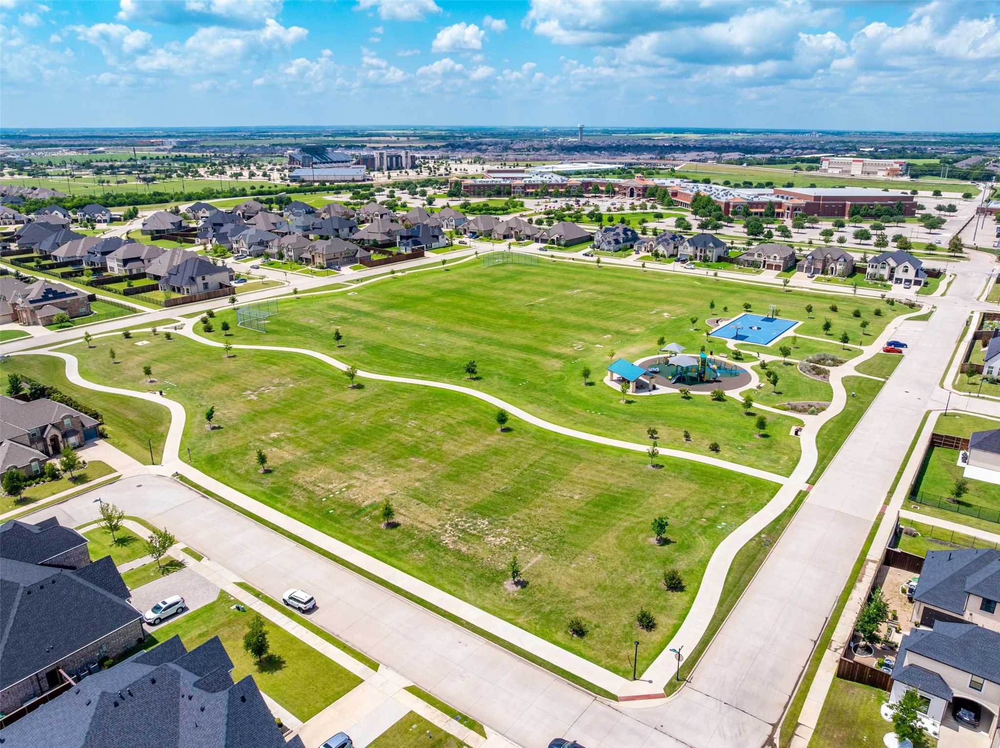 Single Family Residence For Sale in Collin County , 601 Sunbury Lane, Prosper, Texas 75078, 5 Bedroom, 3 Bathroom, 3 Garage spaces, 3,342 Sqft, built in 2018, mls#21310505, Real Estate Agent in Prosper, Homes For Sale in Collin county, Homes For Sale in Prosper, Realtor in Prosper Texas, Real Estate Brokerage Independent Realty Texas, Luminita Cordes Realtor