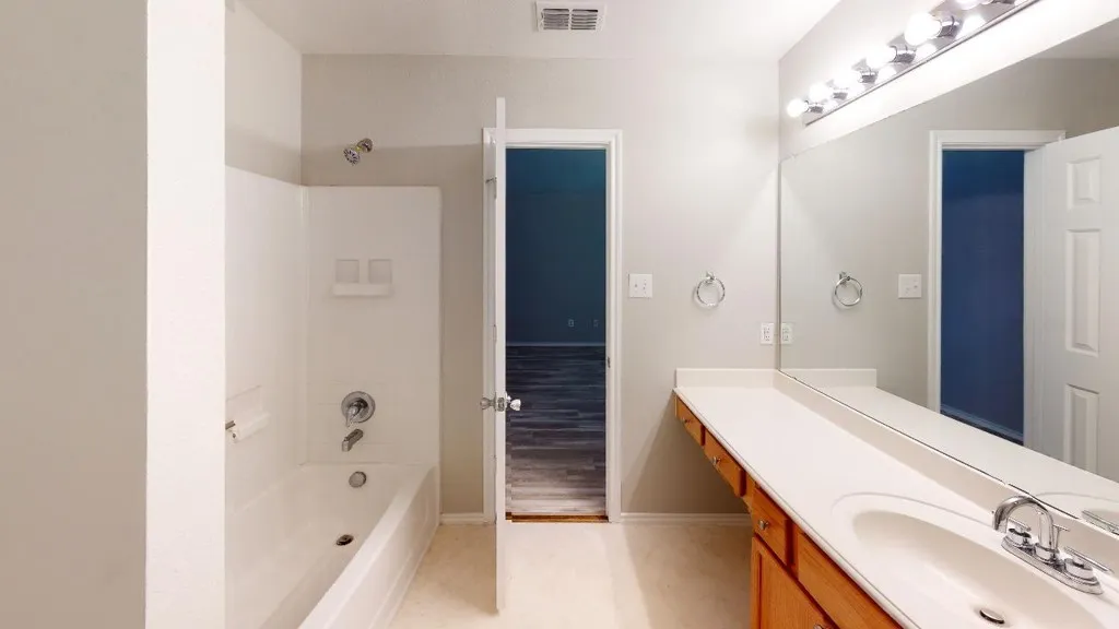 Single Family Residence For Rent in Collin County , 421 Stanley Falls Drive, Anna, Texas 75409, 3 Bedroom, 3 Bathroom, 2 Garage spaces, 1,672 Sqft, built in 2004, mls#21310550, Real Estate Agent in Anna, Homes For Rent in Collin county, Homes For Rent in Anna, Realtor in Anna Texas, Real Estate Brokerage Independent Realty Texas, Luminita Cordes Realtor