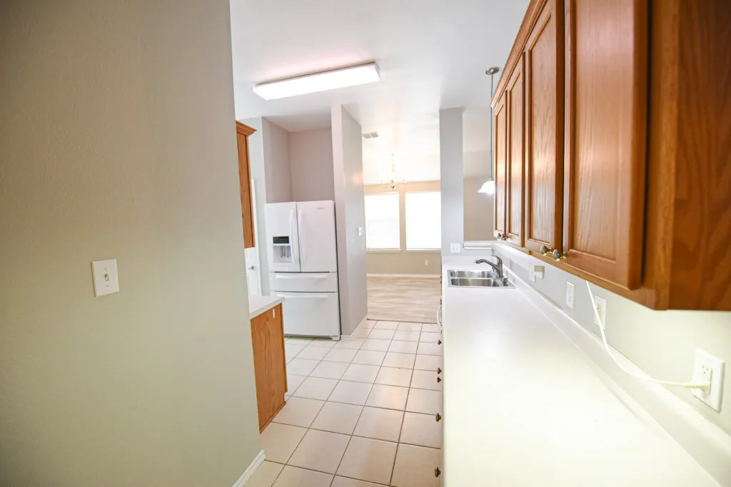 Single Family Residence For Rent in Collin County , 421 Stanley Falls Drive, Anna, Texas 75409, 3 Bedroom, 3 Bathroom, 2 Garage spaces, 1,672 Sqft, built in 2004, mls#21310550, Real Estate Agent in Anna, Homes For Rent in Collin county, Homes For Rent in Anna, Realtor in Anna Texas, Real Estate Brokerage Independent Realty Texas, Luminita Cordes Realtor