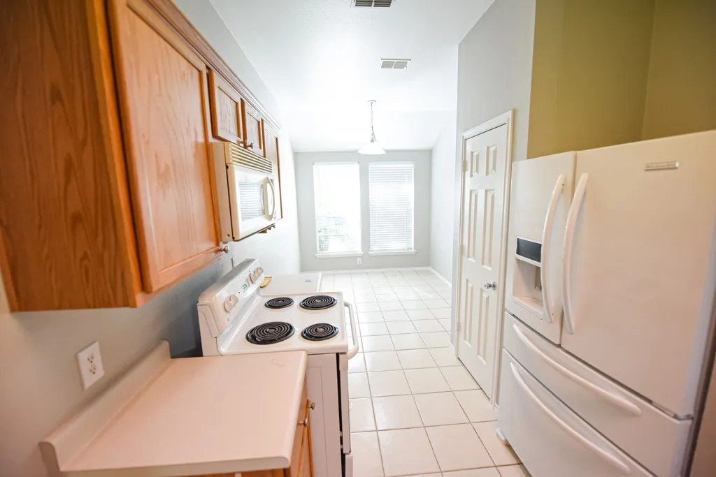 Single Family Residence For Rent in Collin County , 421 Stanley Falls Drive, Anna, Texas 75409, 3 Bedroom, 3 Bathroom, 2 Garage spaces, 1,672 Sqft, built in 2004, mls#21310550, Real Estate Agent in Anna, Homes For Rent in Collin county, Homes For Rent in Anna, Realtor in Anna Texas, Real Estate Brokerage Independent Realty Texas, Luminita Cordes Realtor