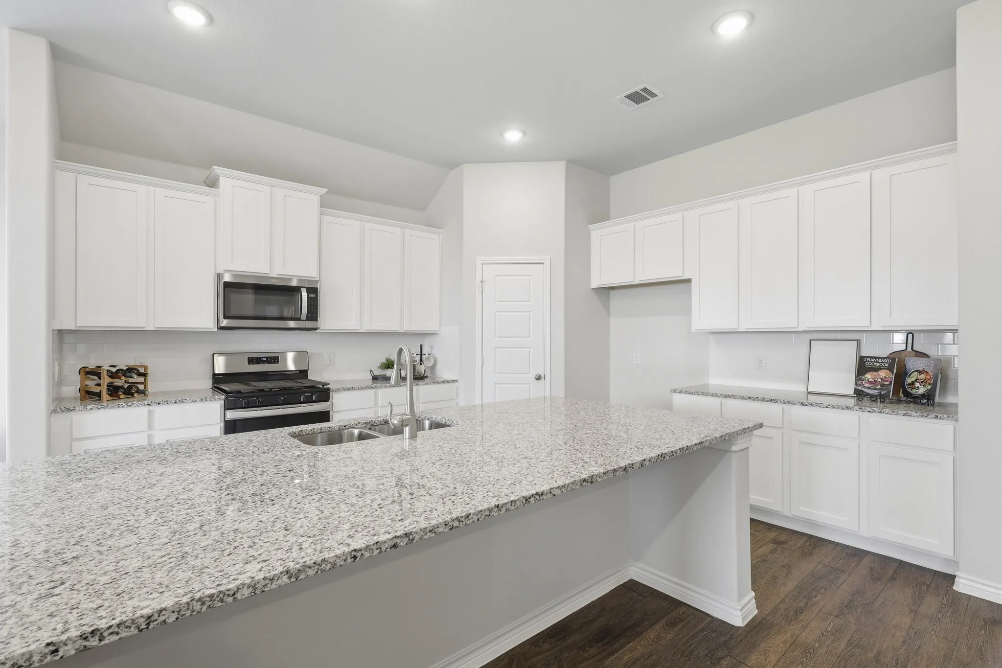Single Family Residence For Sale in Tarrant County , 6929 Night Owl Lane, Fort Worth, Texas 76036, 4 Bedroom, 3 Bathroom, 2 Garage spaces, 2,050 Sqft, built in 2025, mls#21310560, Real Estate Agent in Fort Worth, Homes For Sale in Tarrant county, Homes For Sale in Fort Worth, Realtor in Fort Worth Texas, Real Estate Brokerage Independent Realty Texas, Luminita Cordes Realtor