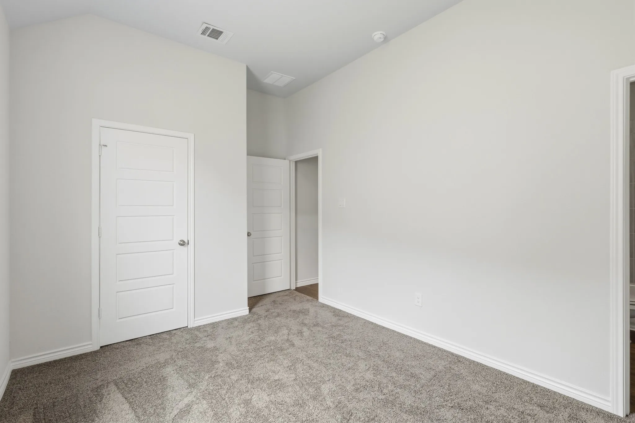 Single Family Residence For Sale in Tarrant County , 6929 Night Owl Lane, Fort Worth, Texas 76036, 4 Bedroom, 3 Bathroom, 2 Garage spaces, 2,050 Sqft, built in 2025, mls#21310560, Real Estate Agent in Fort Worth, Homes For Sale in Tarrant county, Homes For Sale in Fort Worth, Realtor in Fort Worth Texas, Real Estate Brokerage Independent Realty Texas, Luminita Cordes Realtor