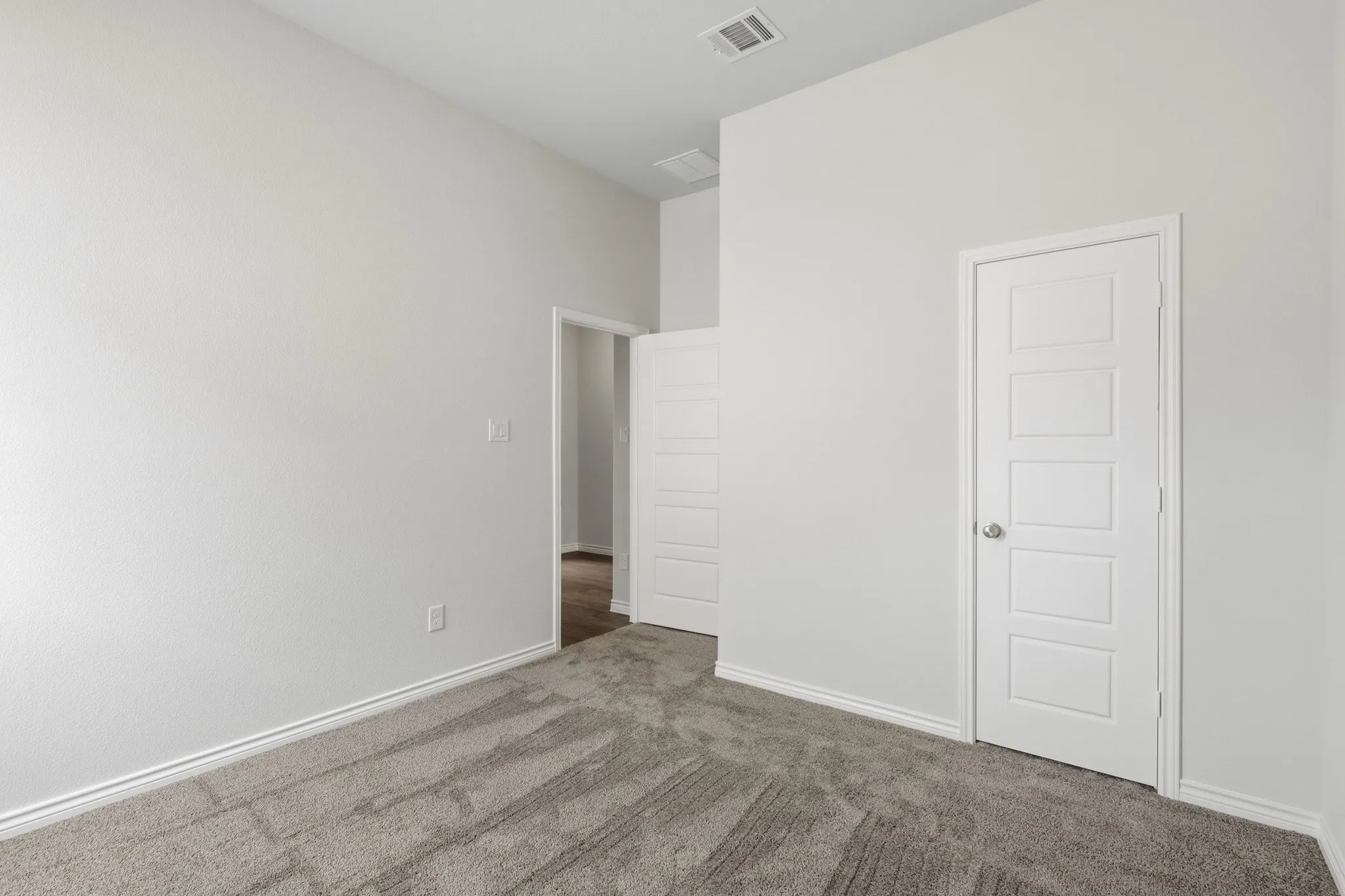 Single Family Residence For Sale in Tarrant County , 6929 Night Owl Lane, Fort Worth, Texas 76036, 4 Bedroom, 3 Bathroom, 2 Garage spaces, 2,050 Sqft, built in 2025, mls#21310560, Real Estate Agent in Fort Worth, Homes For Sale in Tarrant county, Homes For Sale in Fort Worth, Realtor in Fort Worth Texas, Real Estate Brokerage Independent Realty Texas, Luminita Cordes Realtor
