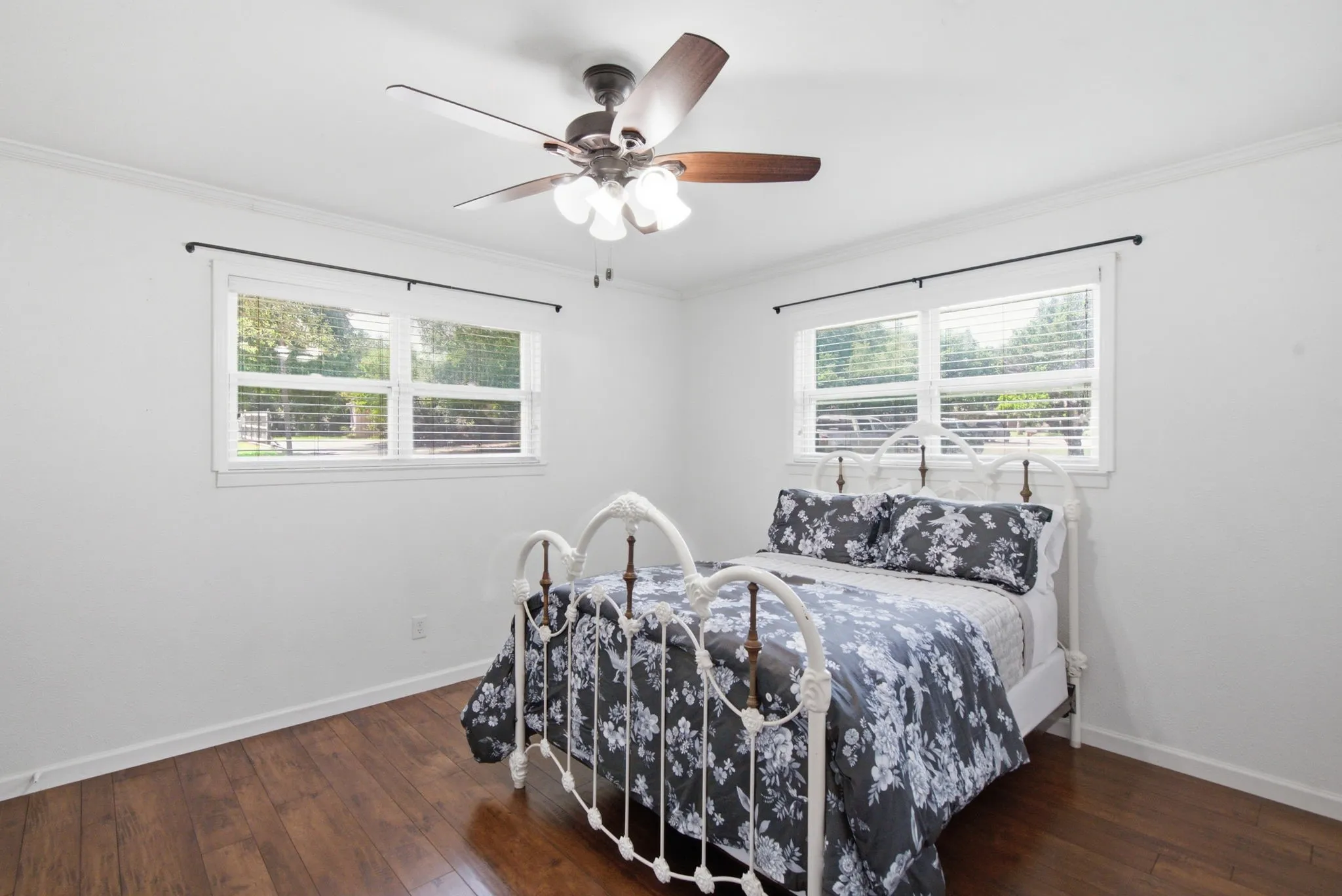 Single Family Residence For Sale in Comanche County , 616 S Bowie Street, De Leon, Texas 76444, 4 Bedroom, 3 Bathroom, Garage spaces, 2,032 Sqft, built in 1977, mls#21309671, Real Estate Agent in De Leon, Homes For Sale in Comanche county, Homes For Sale in De Leon, Realtor in De Leon Texas, Real Estate Brokerage Independent Realty Texas, Luminita Cordes Realtor