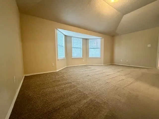 Single Family Residence For Rent in Tarrant County , 12333 Silver Mist Trail, Fort Worth, Texas 76028, 3 Bedroom, 2 Bathroom, 2 Garage spaces, 1,750 Sqft, built in 2003, mls#21310566, Real Estate Agent in Fort Worth, Homes For Rent in Tarrant county, Homes For Rent in Fort Worth, Realtor in Fort Worth Texas, Real Estate Brokerage Independent Realty Texas, Luminita Cordes Realtor