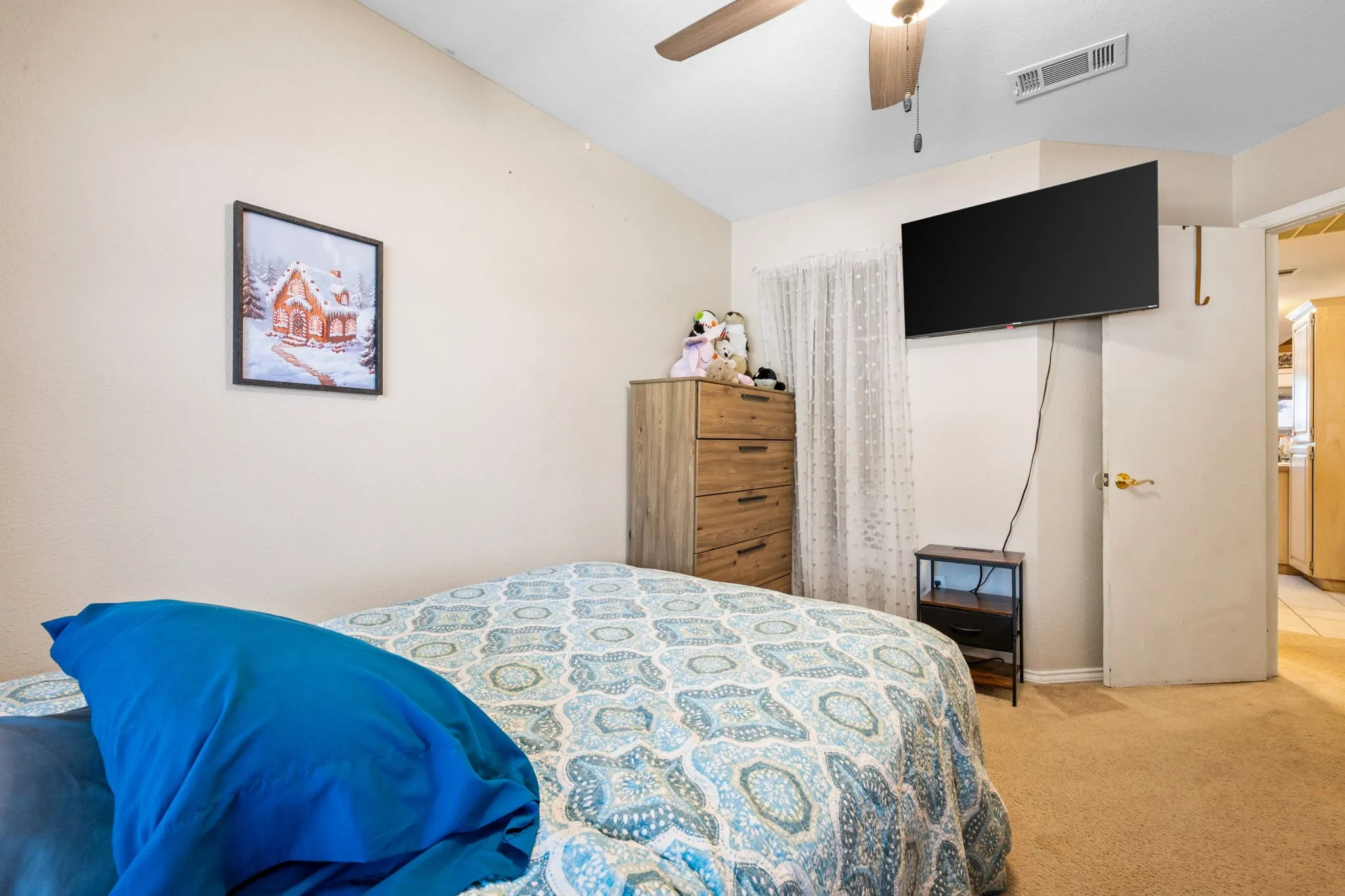 Single Family Residence For Sale in Hood County , 1510 Berry Patch Lane, Granbury, Texas 76048, 3 Bedroom, 2 Bathroom, 2 Garage spaces, 1,462 Sqft, built in 1998, mls#21310552, Real Estate Agent in Granbury, Homes For Sale in Hood county, Homes For Sale in Granbury, Realtor in Granbury Texas, Real Estate Brokerage Independent Realty Texas, Luminita Cordes Realtor