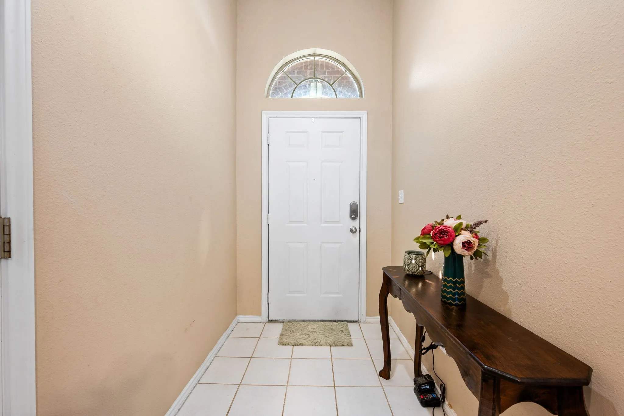 Single Family Residence For Sale in Hood County , 1510 Berry Patch Lane, Granbury, Texas 76048, 3 Bedroom, 2 Bathroom, 2 Garage spaces, 1,462 Sqft, built in 1998, mls#21310552, Real Estate Agent in Granbury, Homes For Sale in Hood county, Homes For Sale in Granbury, Realtor in Granbury Texas, Real Estate Brokerage Independent Realty Texas, Luminita Cordes Realtor