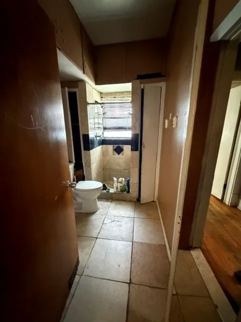 Single Family Residence For Sale in Tarrant County , 2203 Pearl Avenue, Fort Worth, Texas 76164, 3 Bedroom, 1 Bathroom, Garage spaces, 1,074 Sqft, built in 1922, mls#21310595, Real Estate Agent in Fort Worth, Homes For Sale in Tarrant county, Homes For Sale in Fort Worth, Realtor in Fort Worth Texas, Real Estate Brokerage Independent Realty Texas, Luminita Cordes Realtor