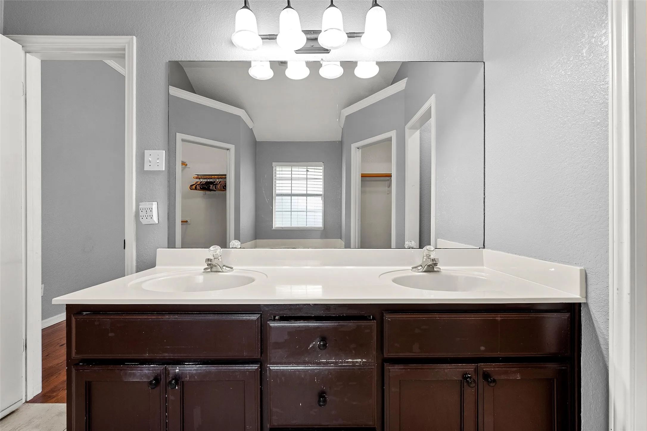 Single Family Residence For Sale in Mc Lennan County , 10604 Sierra West Drive, Waco, Texas 76712, 4 Bedrooms, 2 Bathrooms, 2 Garage spaces, 1,708 Sqft, built in 1995, Price $319,900, mls#21310127, Real Estate Agent in Waco, Homes For Sale in Mc Lennan county, Homes For Sale in Waco, Realtor in Waco Texas, Real Estate Brokerage Independent Realty Texas, Luminita Cordes Realtor