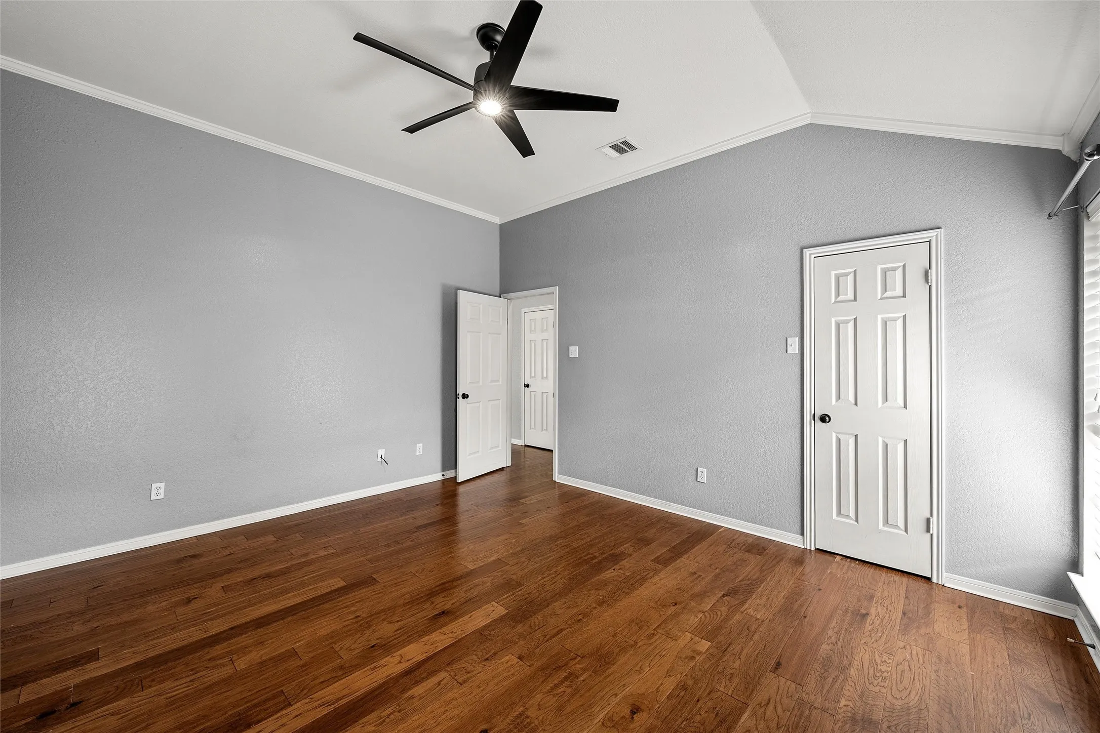 Single Family Residence For Sale in Mc Lennan County , 10604 Sierra West Drive, Waco, Texas 76712, 4 Bedrooms, 2 Bathrooms, 2 Garage spaces, 1,708 Sqft, built in 1995, Price $319,900, mls#21310127, Real Estate Agent in Waco, Homes For Sale in Mc Lennan county, Homes For Sale in Waco, Realtor in Waco Texas, Real Estate Brokerage Independent Realty Texas, Luminita Cordes Realtor