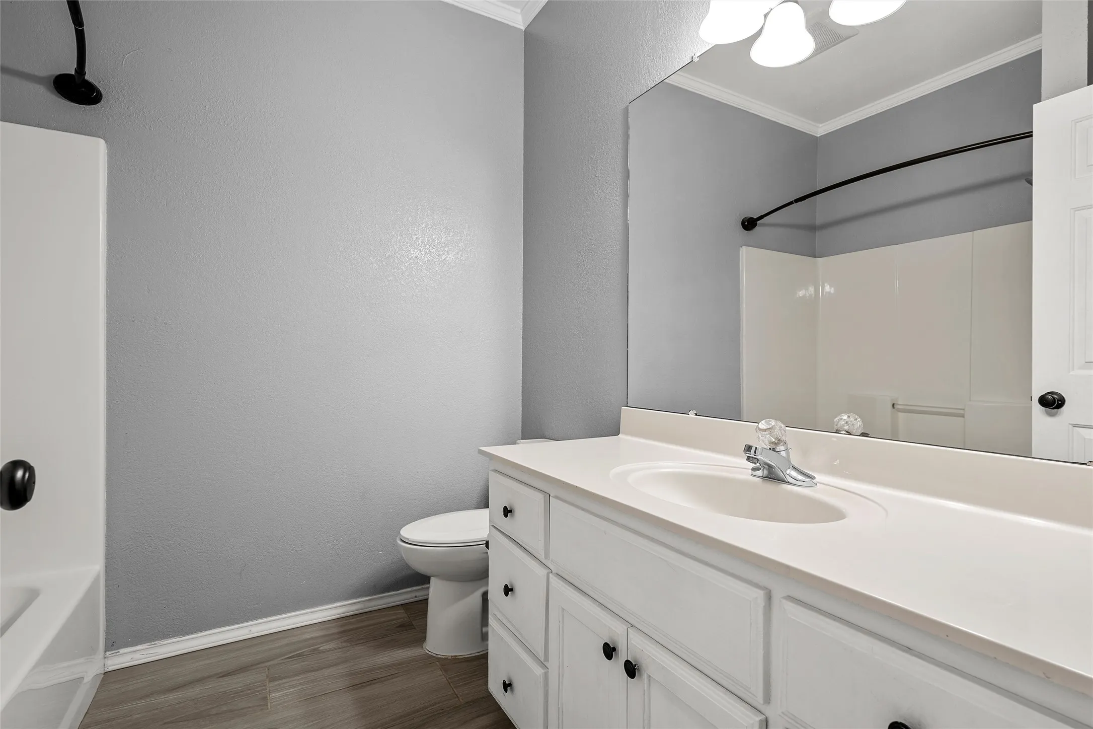 Single Family Residence For Sale in Mc Lennan County , 10604 Sierra West Drive, Waco, Texas 76712, 4 Bedrooms, 2 Bathrooms, 2 Garage spaces, 1,708 Sqft, built in 1995, Price $319,900, mls#21310127, Real Estate Agent in Waco, Homes For Sale in Mc Lennan county, Homes For Sale in Waco, Realtor in Waco Texas, Real Estate Brokerage Independent Realty Texas, Luminita Cordes Realtor