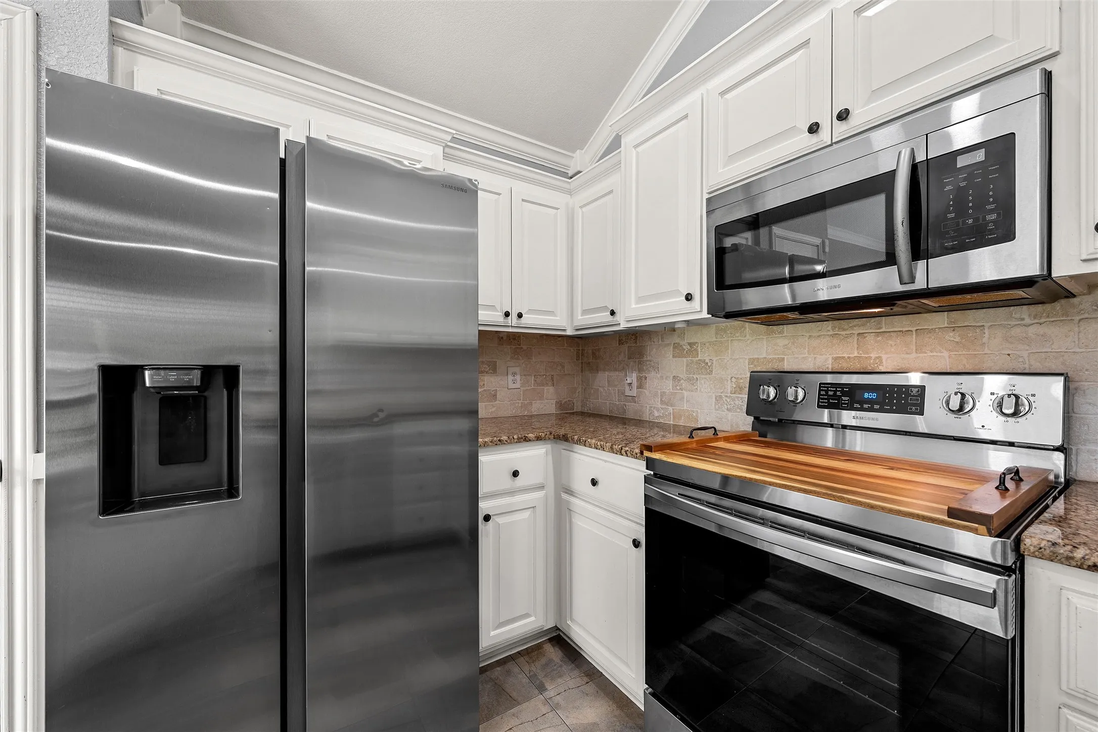 Single Family Residence For Sale in Mc Lennan County , 10604 Sierra West Drive, Waco, Texas 76712, 4 Bedrooms, 2 Bathrooms, 2 Garage spaces, 1,708 Sqft, built in 1995, Price $319,900, mls#21310127, Real Estate Agent in Waco, Homes For Sale in Mc Lennan county, Homes For Sale in Waco, Realtor in Waco Texas, Real Estate Brokerage Independent Realty Texas, Luminita Cordes Realtor