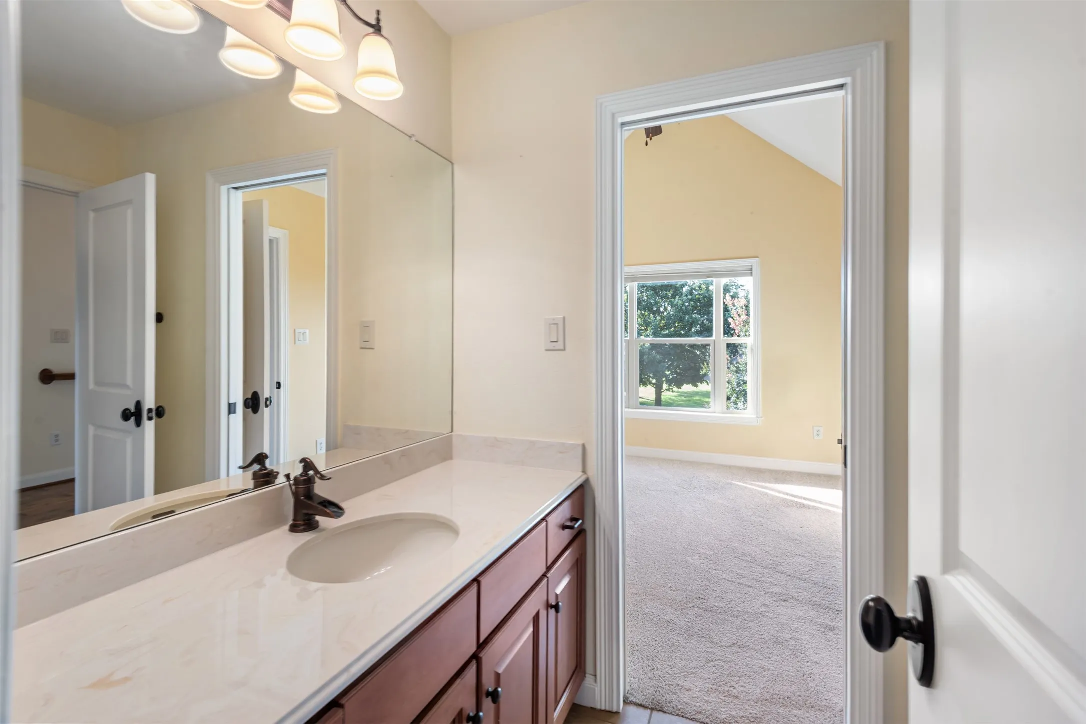 Single Family Residence For Sale in Denton County , 1085 Timber Ridge Trail, Cross Roads, Texas 76227, 4 Bedroom, 4 Bathroom, 3 Garage spaces, 3,298 Sqft, built in 2007, mls#21310297, Real Estate Agent in Cross Roads, Homes For Sale in Denton county, Homes For Sale in Cross Roads, Realtor in Cross Roads Texas, Real Estate Brokerage Independent Realty Texas, Luminita Cordes Realtor