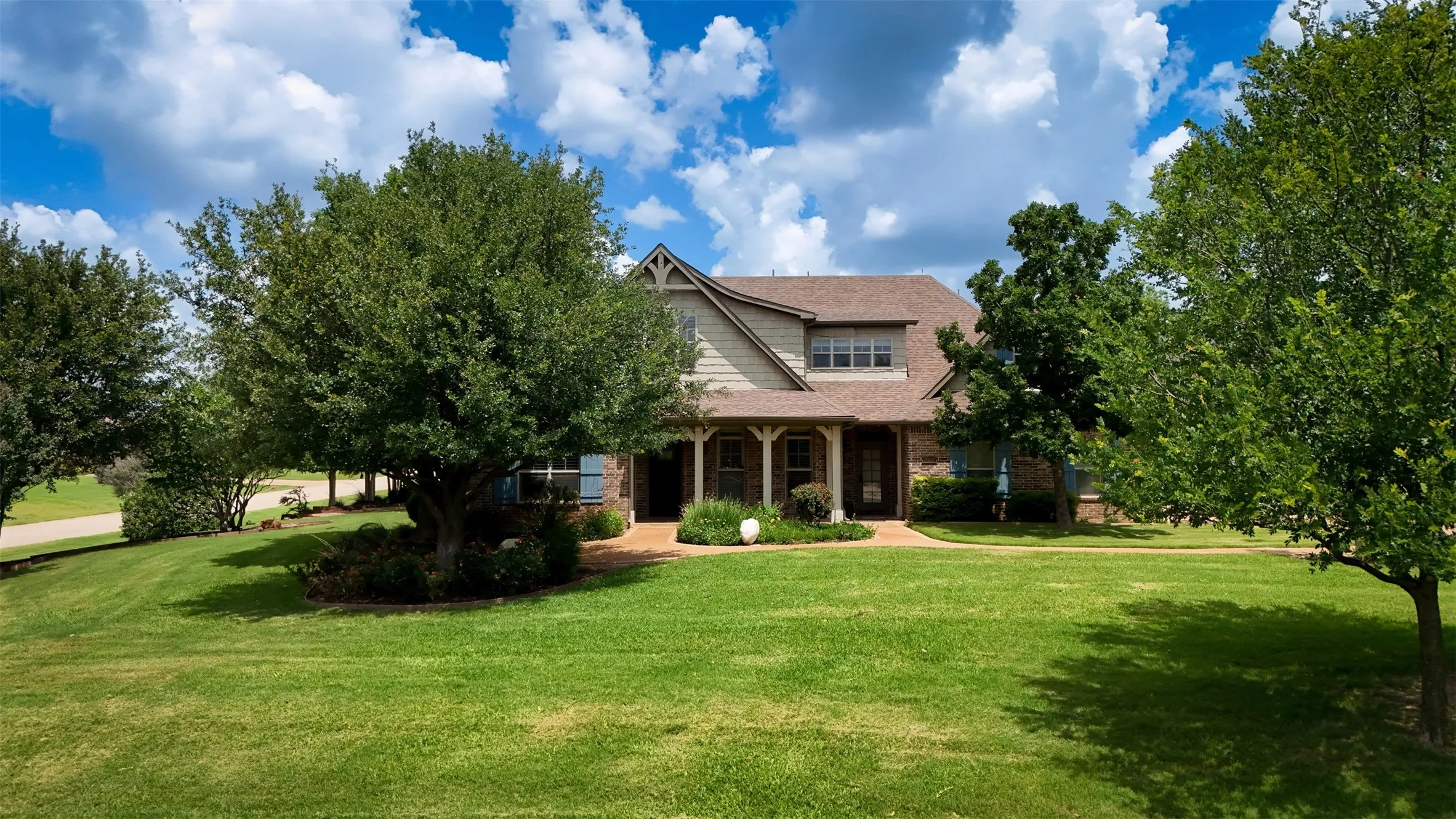 Single Family Residence For Sale in Denton County , 1085 Timber Ridge Trail, Cross Roads, Texas 76227, 4 Bedroom, 4 Bathroom, 3 Garage spaces, 3,298 Sqft, built in 2007, mls#21310297, Real Estate Agent in Cross Roads, Homes For Sale in Denton county, Homes For Sale in Cross Roads, Realtor in Cross Roads Texas, Real Estate Brokerage Independent Realty Texas, Luminita Cordes Realtor