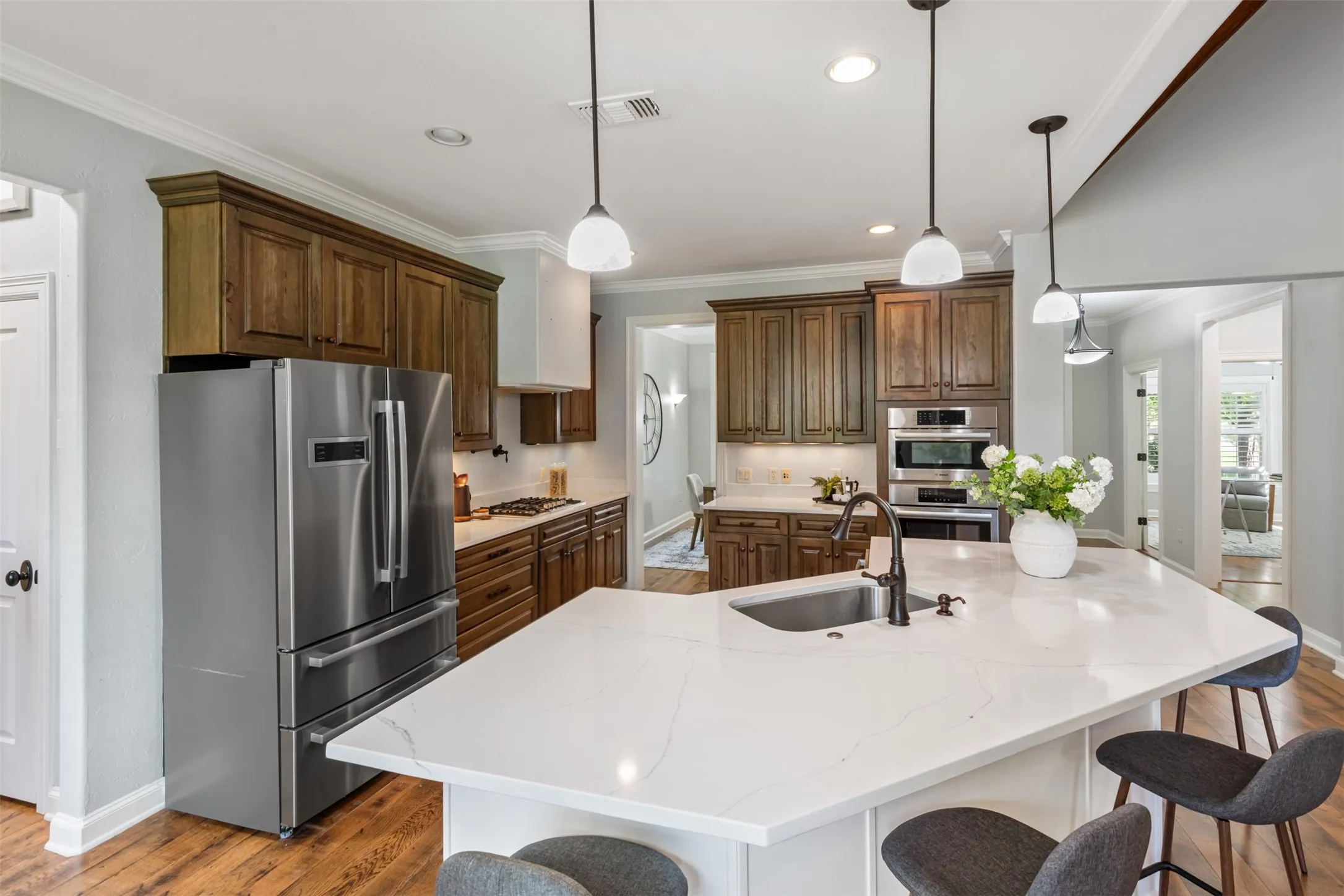 Single Family Residence For Sale in Denton County , 1085 Timber Ridge Trail, Cross Roads, Texas 76227, 4 Bedroom, 4 Bathroom, 3 Garage spaces, 3,298 Sqft, built in 2007, mls#21310297, Real Estate Agent in Cross Roads, Homes For Sale in Denton county, Homes For Sale in Cross Roads, Realtor in Cross Roads Texas, Real Estate Brokerage Independent Realty Texas, Luminita Cordes Realtor