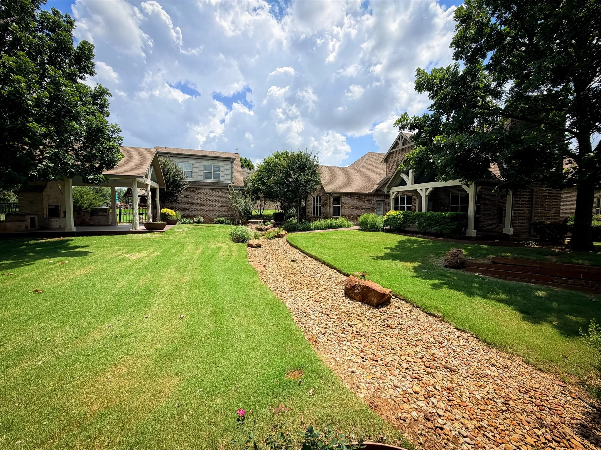 Single Family Residence For Sale in Denton County , 1085 Timber Ridge Trail, Cross Roads, Texas 76227, 4 Bedroom, 4 Bathroom, 3 Garage spaces, 3,298 Sqft, built in 2007, mls#21310297, Real Estate Agent in Cross Roads, Homes For Sale in Denton county, Homes For Sale in Cross Roads, Realtor in Cross Roads Texas, Real Estate Brokerage Independent Realty Texas, Luminita Cordes Realtor