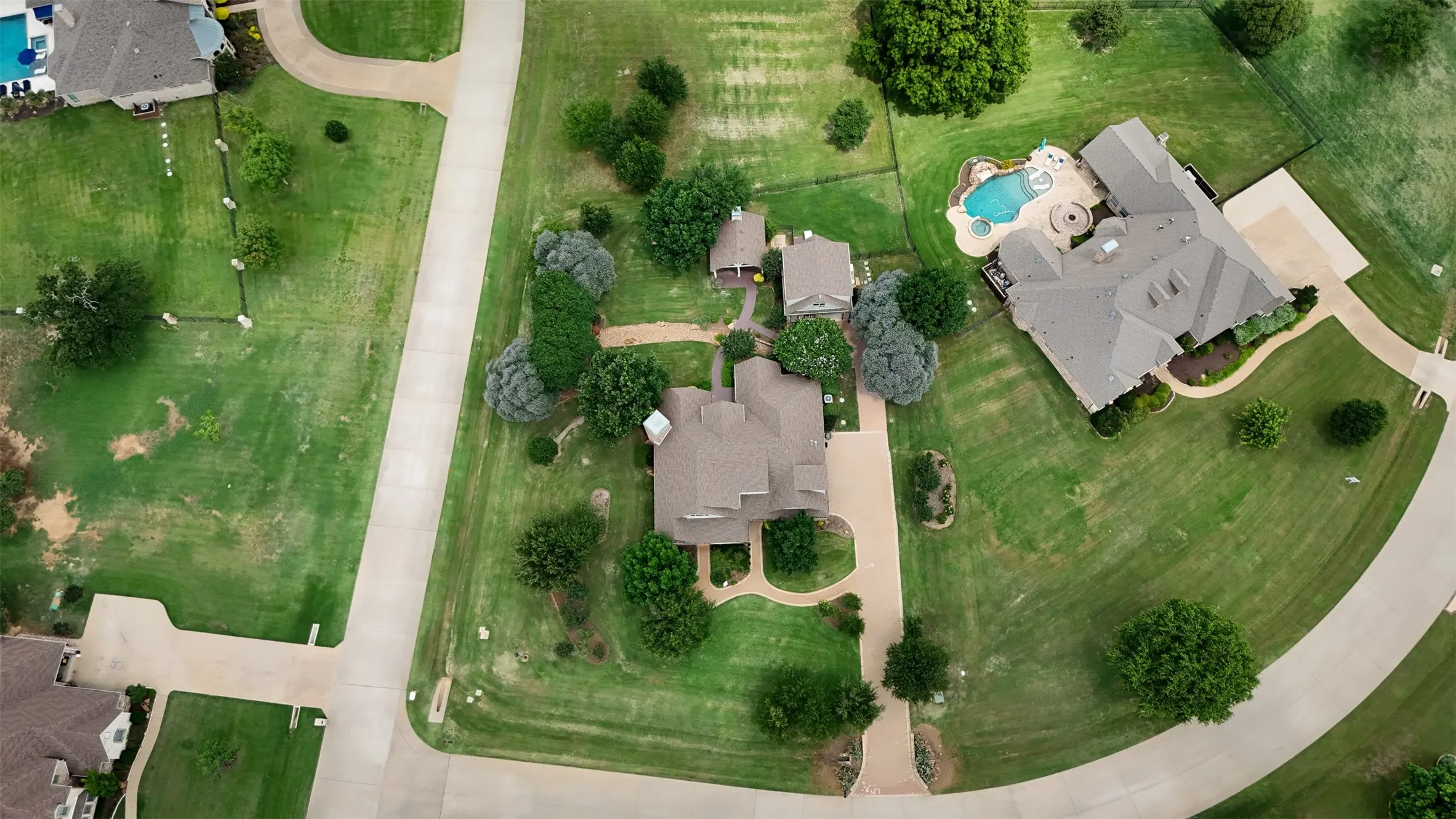 Single Family Residence For Sale in Denton County , 1085 Timber Ridge Trail, Cross Roads, Texas 76227, 4 Bedroom, 4 Bathroom, 3 Garage spaces, 3,298 Sqft, built in 2007, mls#21310297, Real Estate Agent in Cross Roads, Homes For Sale in Denton county, Homes For Sale in Cross Roads, Realtor in Cross Roads Texas, Real Estate Brokerage Independent Realty Texas, Luminita Cordes Realtor