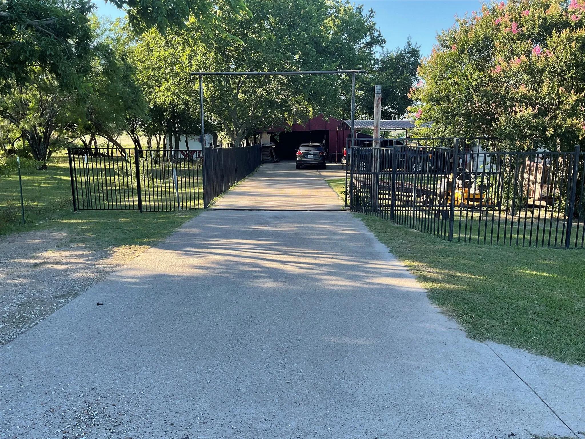 Single Family Residence For Sale in Hunt County , 5602 County Road 2526, Royse City, Texas 75189, 3 Bedroom, 2 Bathroom, 2 Garage spaces, 1,600 Sqft, built in 1986, mls#21307884, Real Estate Agent in Royse City, Homes For Sale in Hunt county, Homes For Sale in Royse City, Realtor in Royse City Texas, Real Estate Brokerage Independent Realty Texas, Luminita Cordes Realtor