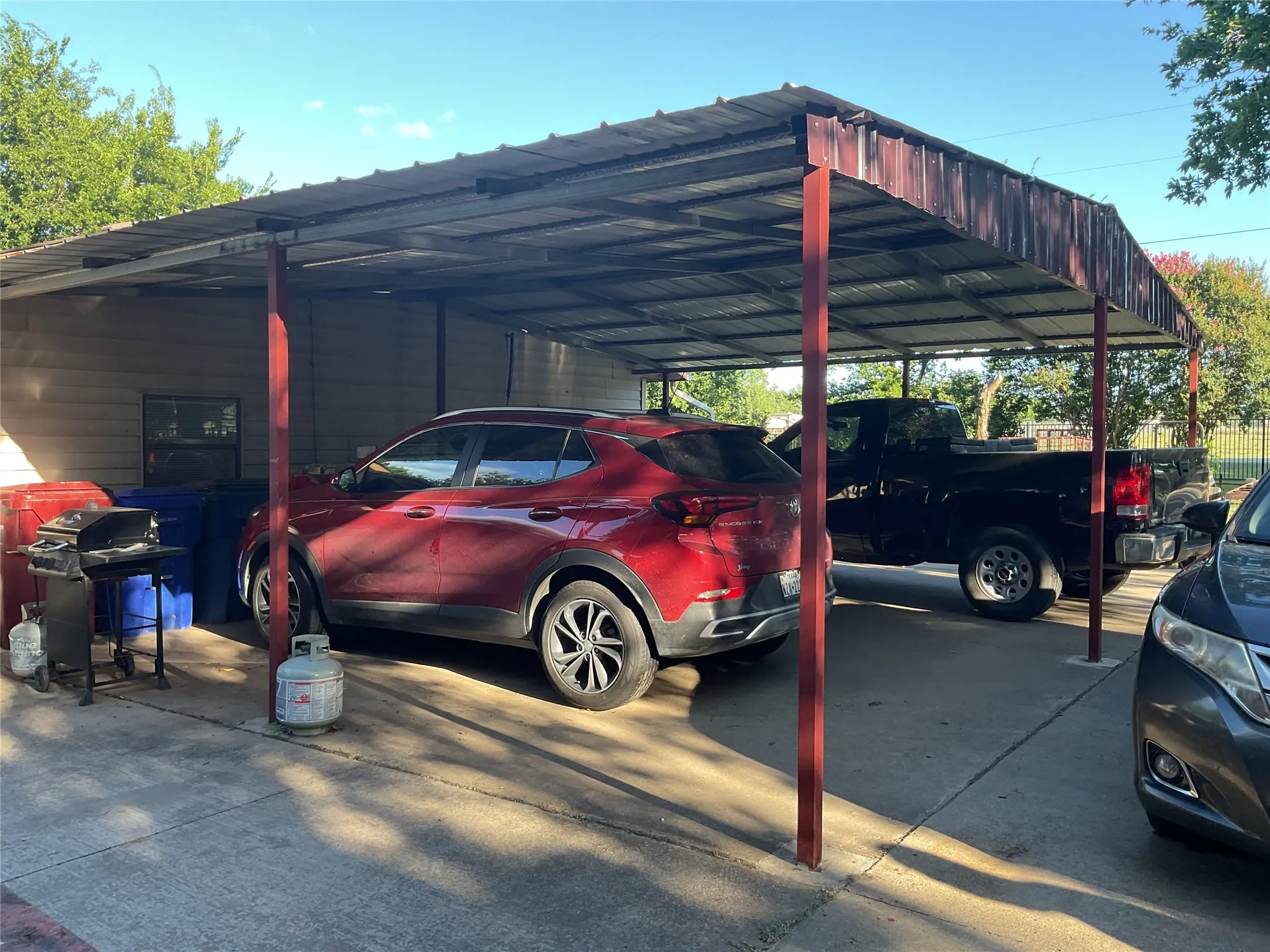 Single Family Residence For Sale in Hunt County , 5602 County Road 2526, Royse City, Texas 75189, 3 Bedroom, 2 Bathroom, 2 Garage spaces, 1,600 Sqft, built in 1986, mls#21307884, Real Estate Agent in Royse City, Homes For Sale in Hunt county, Homes For Sale in Royse City, Realtor in Royse City Texas, Real Estate Brokerage Independent Realty Texas, Luminita Cordes Realtor