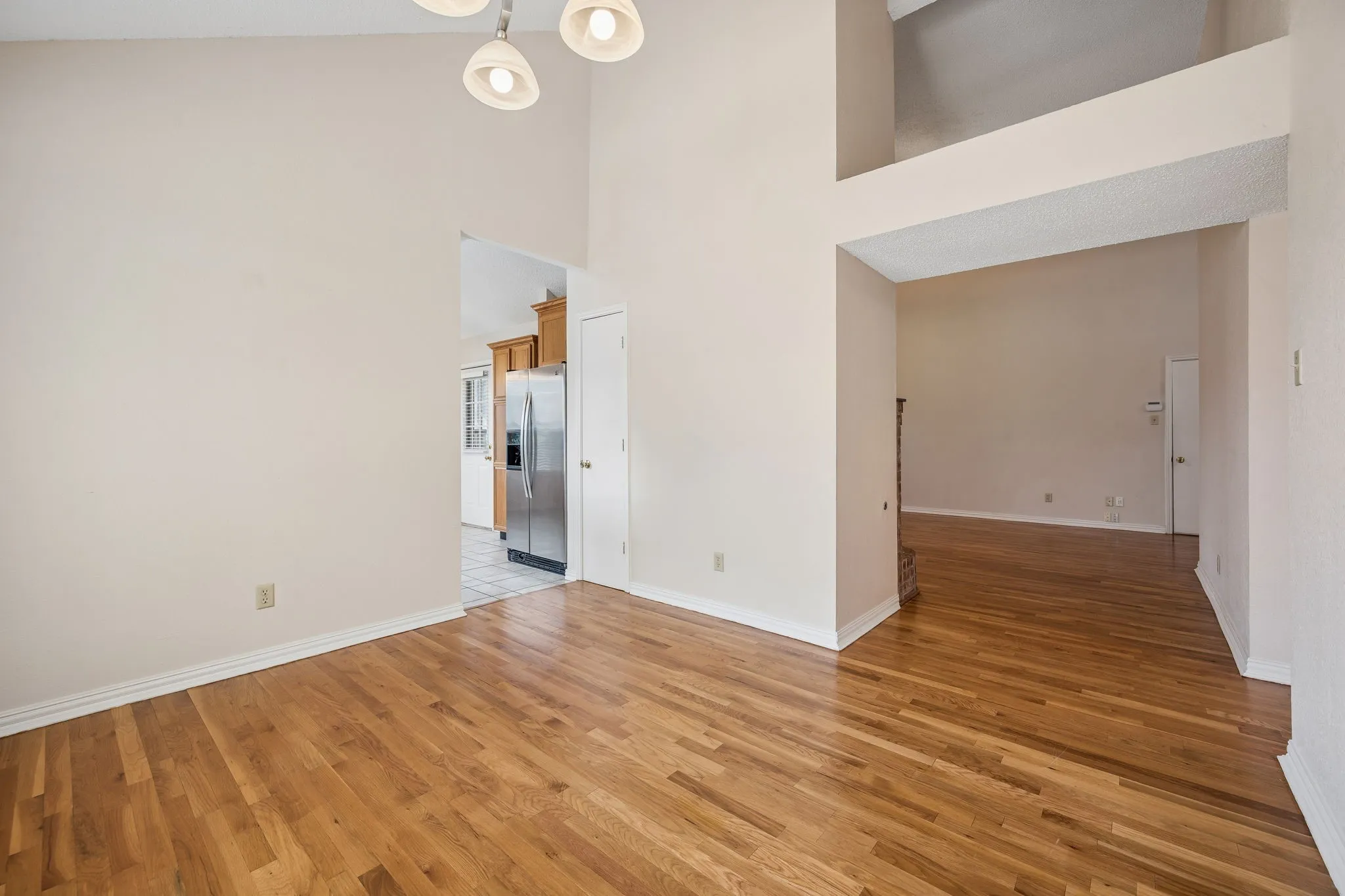 Single Family Residence For Sale in Denton County , 2612 Fountainview Drive, Corinth, Texas 76210, 3 Bedroom, 2 Bathroom, 2 Garage spaces, 1,741 Sqft, built in 1994, mls#21303352, Real Estate Agent in Corinth, Homes For Sale in Denton county, Homes For Sale in Corinth, Realtor in Corinth Texas, Real Estate Brokerage Independent Realty Texas, Luminita Cordes Realtor
