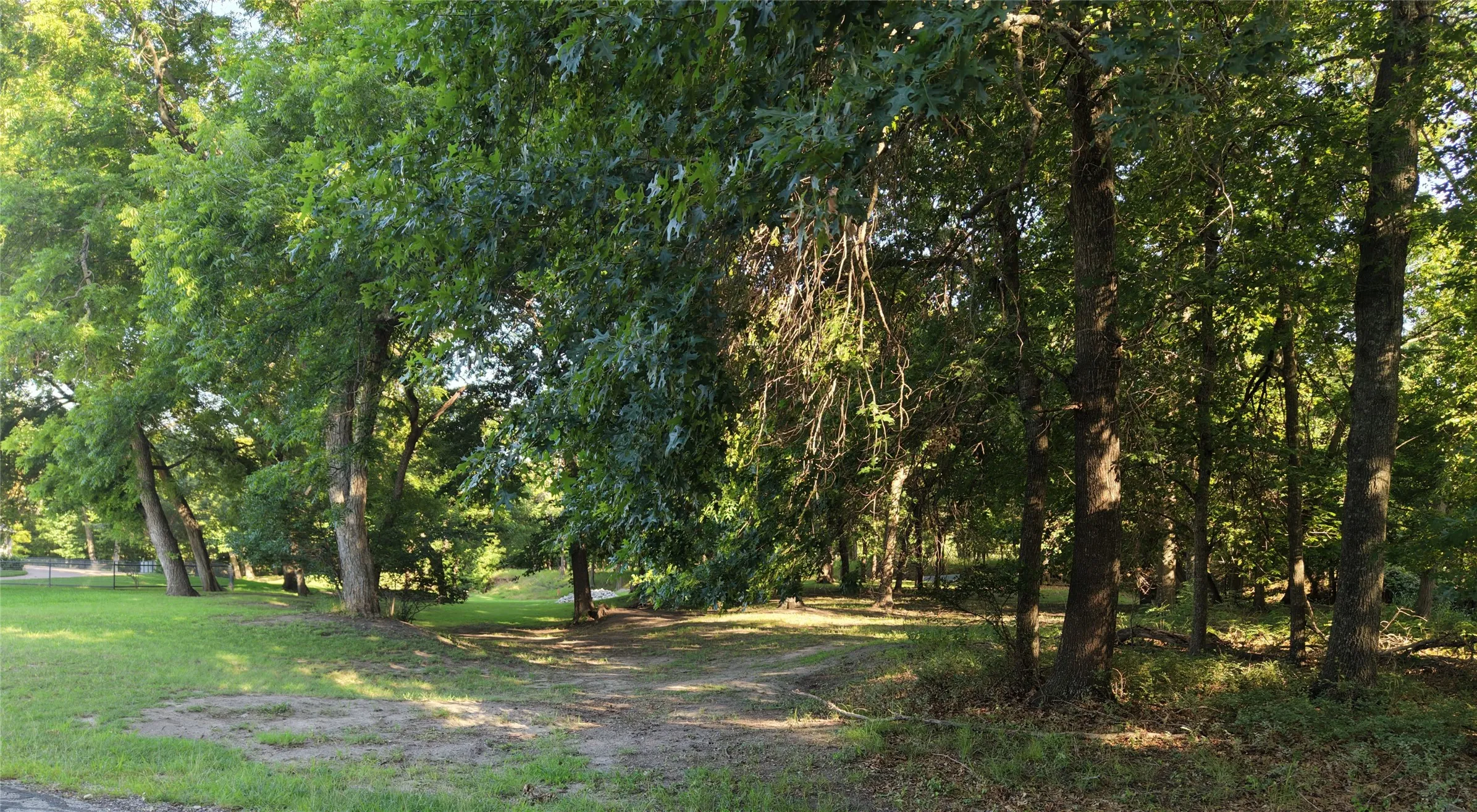 Single Family Residence For Sale in Parker County , 120 Lariat Court, Azle, Texas 76020, 0, 0, Garage spaces, 0 Sqft, built in 0, Price $220,000, mls#21302859, Real Estate Agent in Azle, Homes For Sale in Parker county, Homes For Sale in Azle, Realtor in Azle Texas, Real Estate Brokerage Independent Realty Texas, Luminita Cordes Realtor