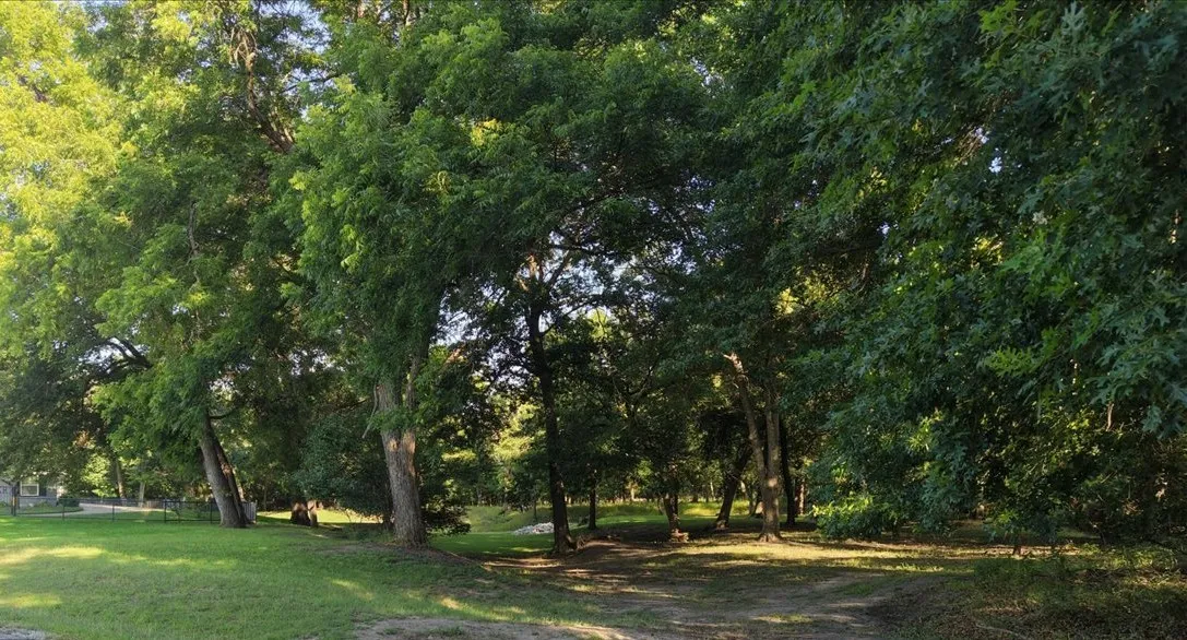 Single Family Residence For Sale in Parker County , 120 Lariat Court, Azle, Texas 76020, 0, 0, Garage spaces, 0 Sqft, built in 0, Price $220,000, mls#21302859, Real Estate Agent in Azle, Homes For Sale in Parker county, Homes For Sale in Azle, Realtor in Azle Texas, Real Estate Brokerage Independent Realty Texas, Luminita Cordes Realtor