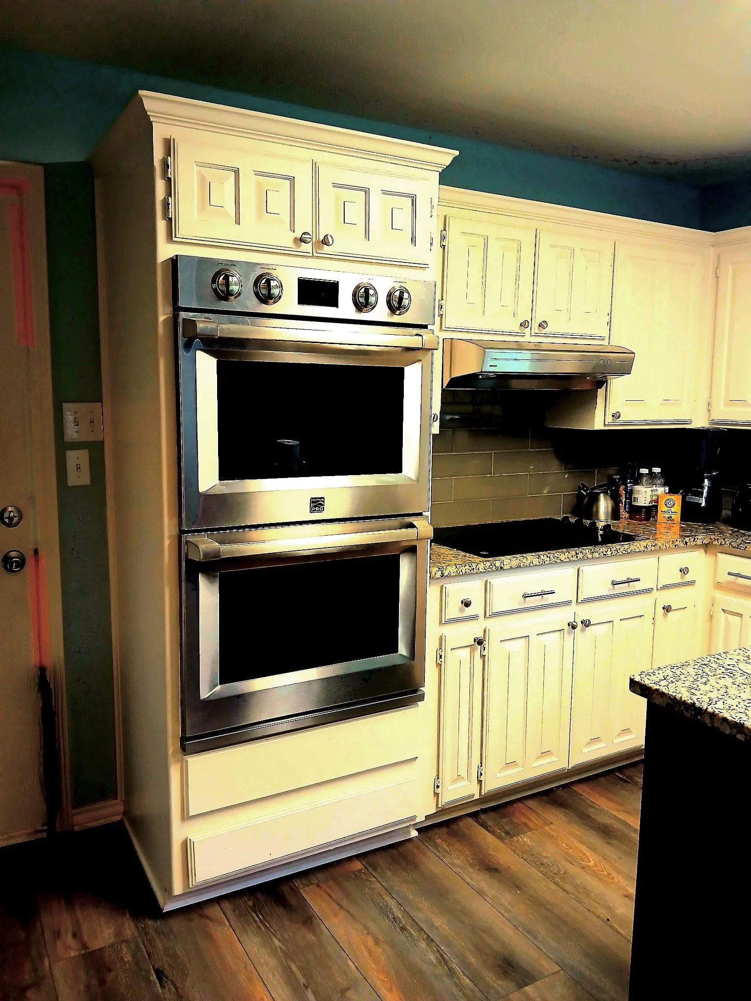 Single Family Residence For Sale in Wise County , 357 Kellys Circle, Runaway Bay, Texas 76426, 4 Bedroom, 3 Bathroom, 2 Garage spaces, 3,140 Sqft, built in 1992, mls#21310632, Real Estate Agent in Runaway Bay, Homes For Sale in Wise county, Homes For Sale in Runaway Bay, Realtor in Runaway Bay Texas, Real Estate Brokerage Independent Realty Texas, Luminita Cordes Realtor