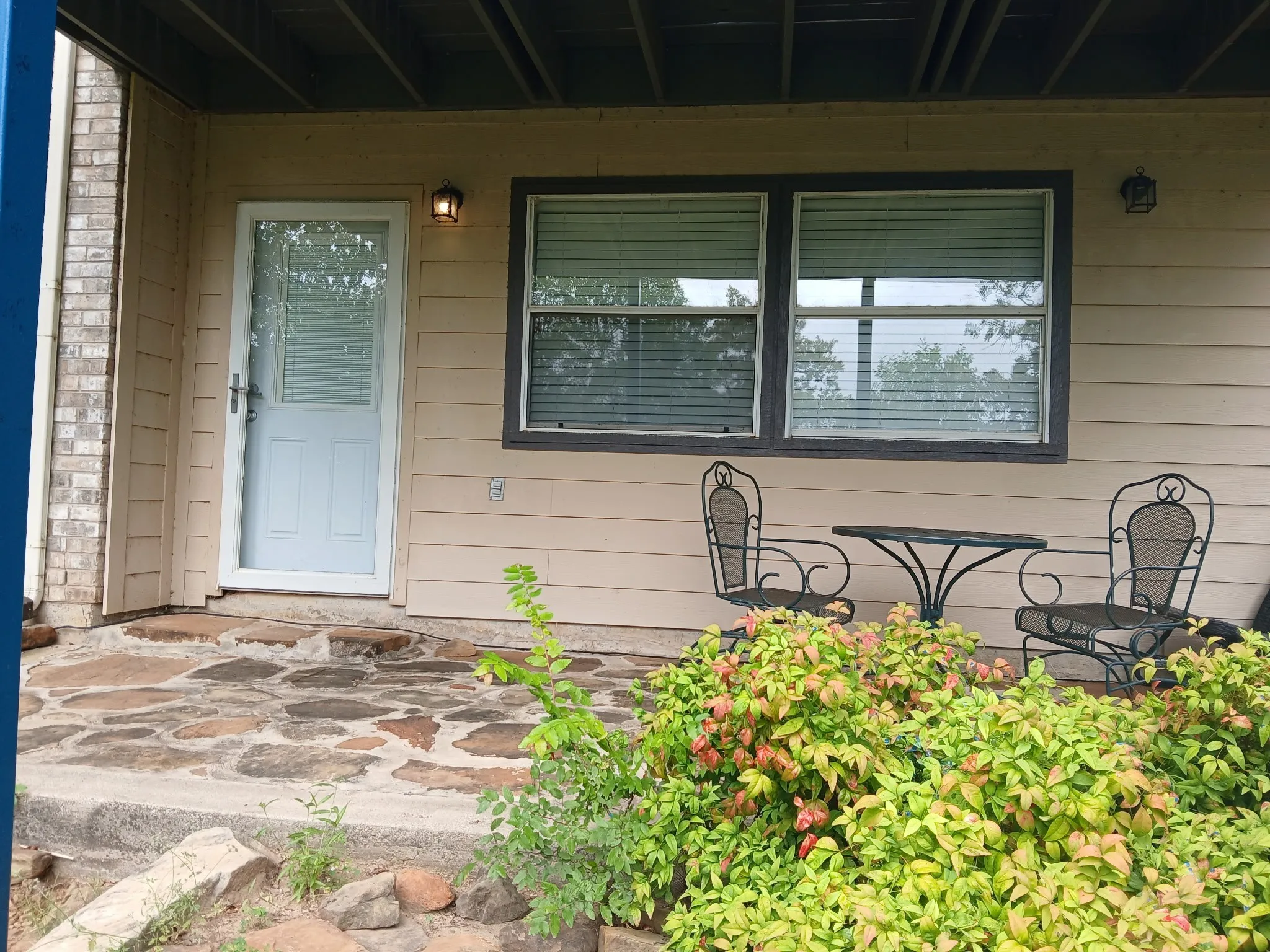 Single Family Residence For Sale in Wise County , 357 Kellys Circle, Runaway Bay, Texas 76426, 4 Bedroom, 3 Bathroom, 2 Garage spaces, 3,140 Sqft, built in 1992, mls#21310632, Real Estate Agent in Runaway Bay, Homes For Sale in Wise county, Homes For Sale in Runaway Bay, Realtor in Runaway Bay Texas, Real Estate Brokerage Independent Realty Texas, Luminita Cordes Realtor