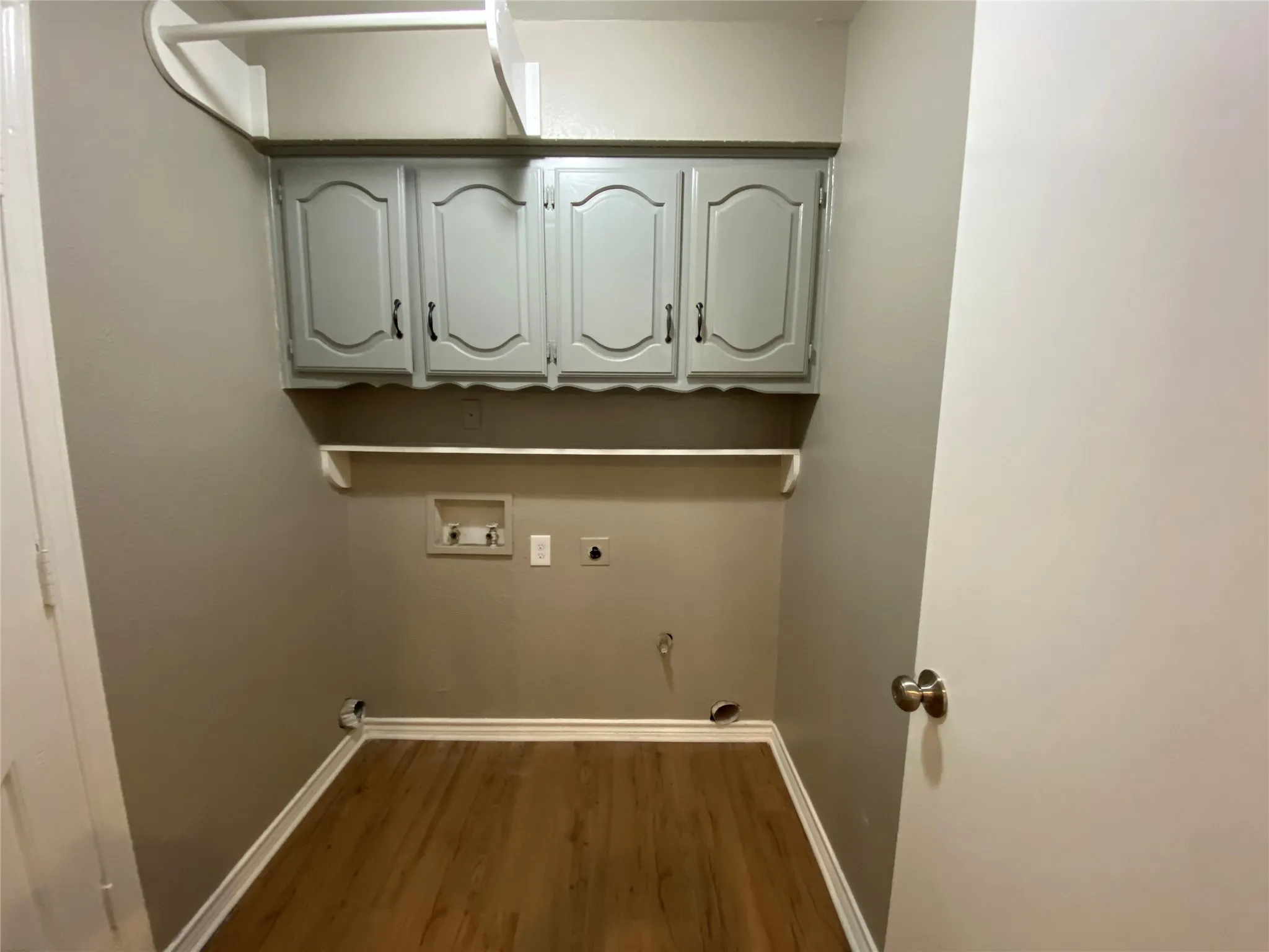 Single Family Residence For Rent in Rockwall County , 307 Wildwood Lane, Rockwall, Texas 75087, 3 Bedroom, 2 Bathroom, 2 Garage spaces, 1,740 Sqft, built in 1985, mls#21310686, Real Estate Agent in Rockwall, Homes For Rent in Rockwall county, Homes For Rent in Rockwall, Realtor in Rockwall Texas, Real Estate Brokerage Independent Realty Texas, Luminita Cordes Realtor