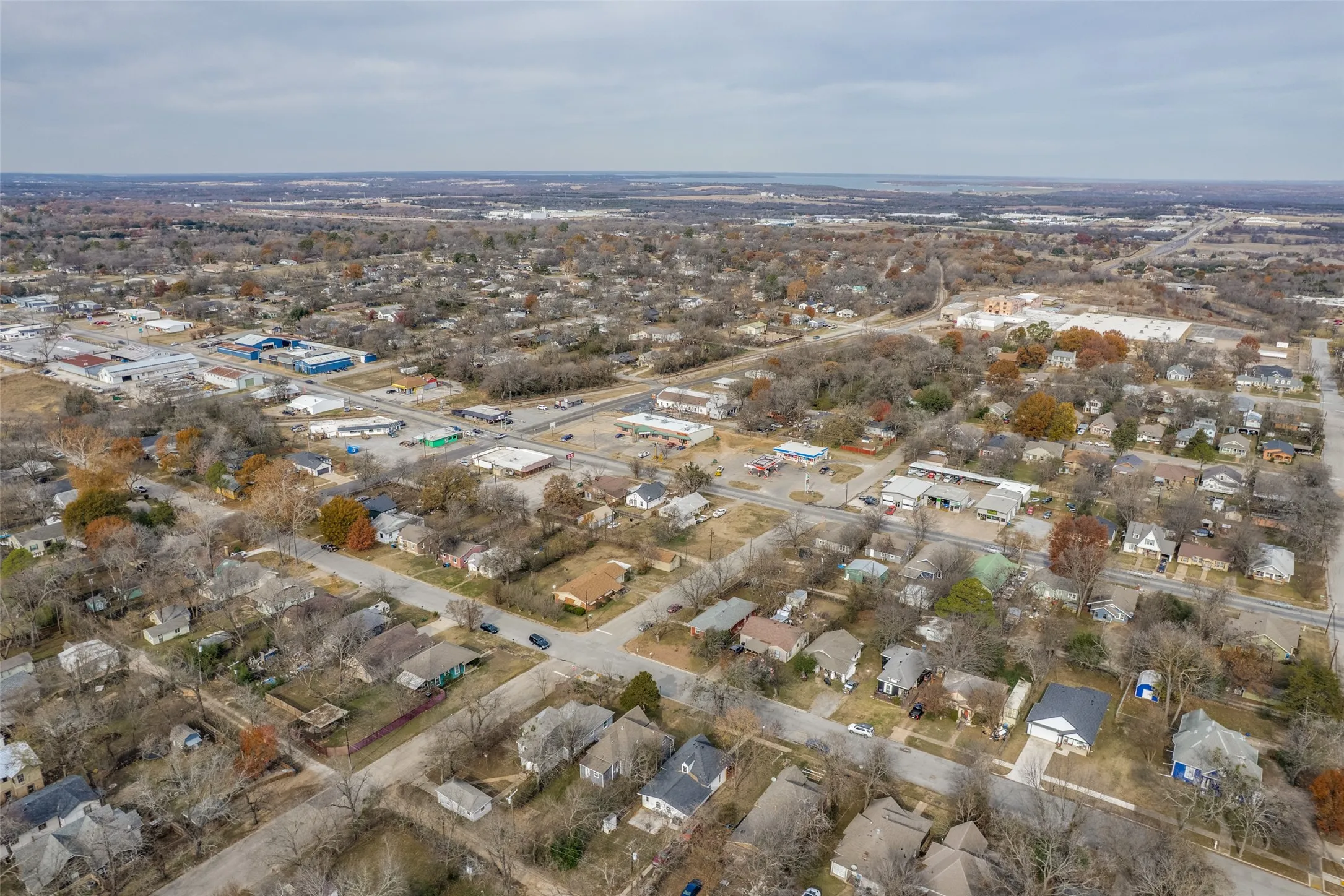 Proximity to Lake Texoma