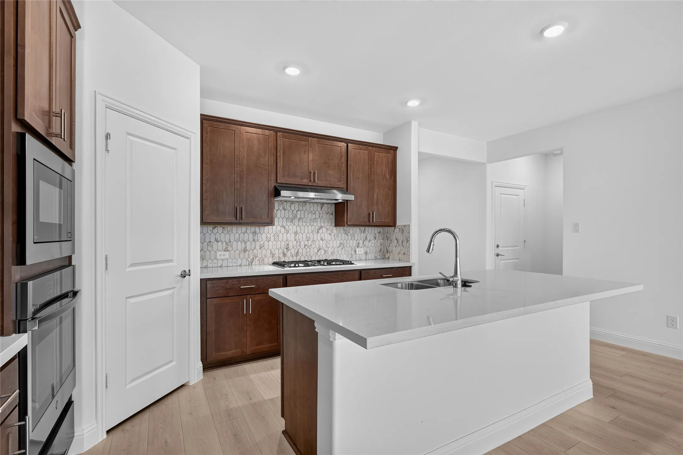 1433 Mustang Canyon Drive ~ Ready Now!