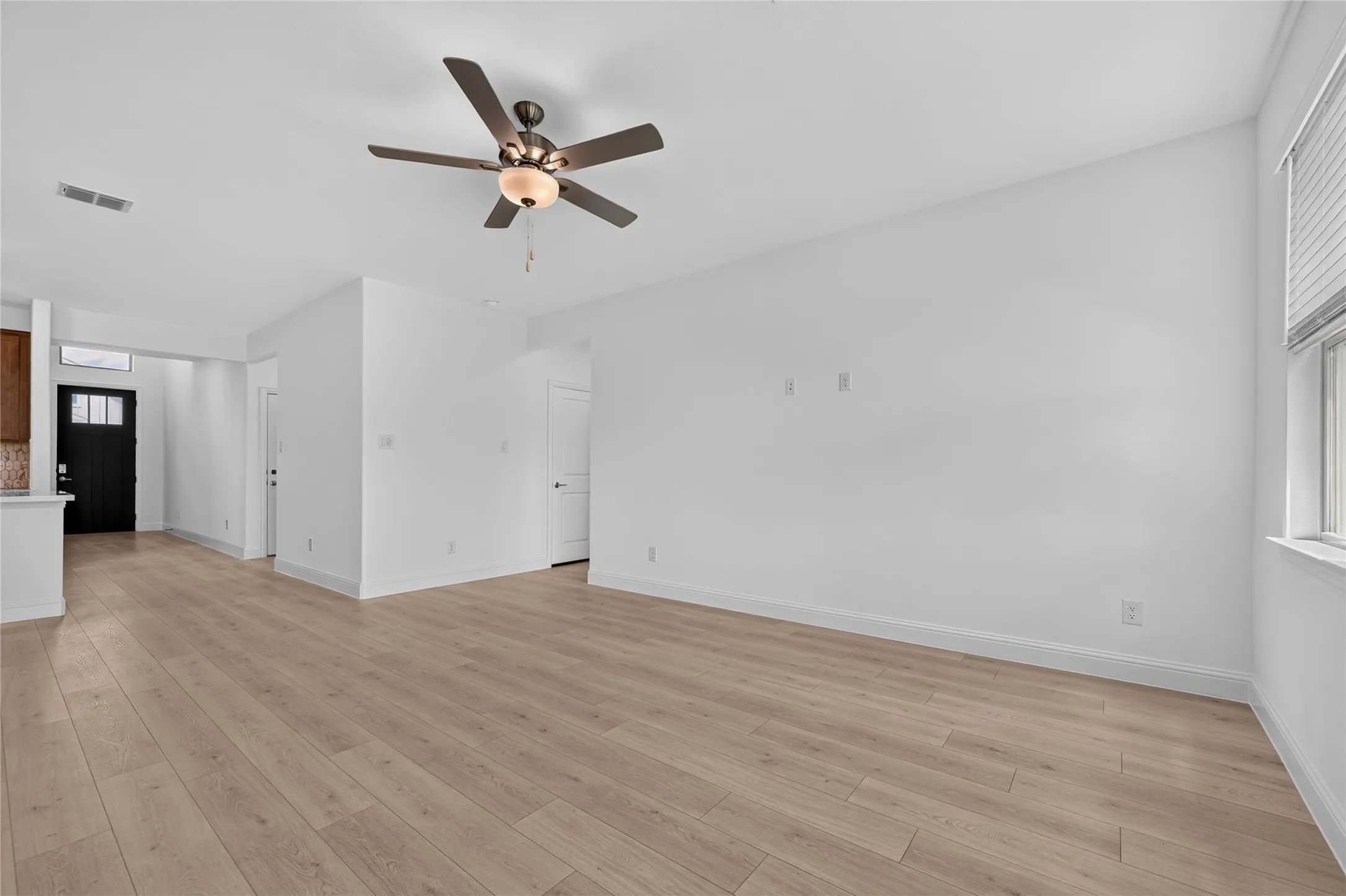 1433 Mustang Canyon Drive ~ Ready Now!