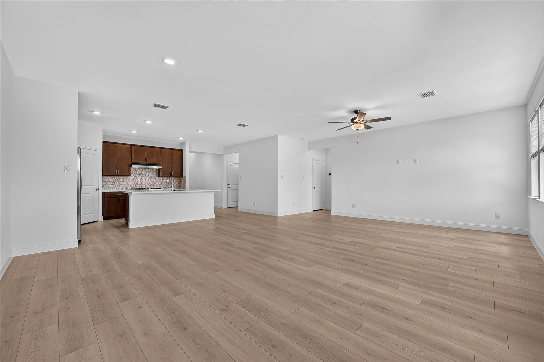1433 Mustang Canyon Drive ~ Ready Now!