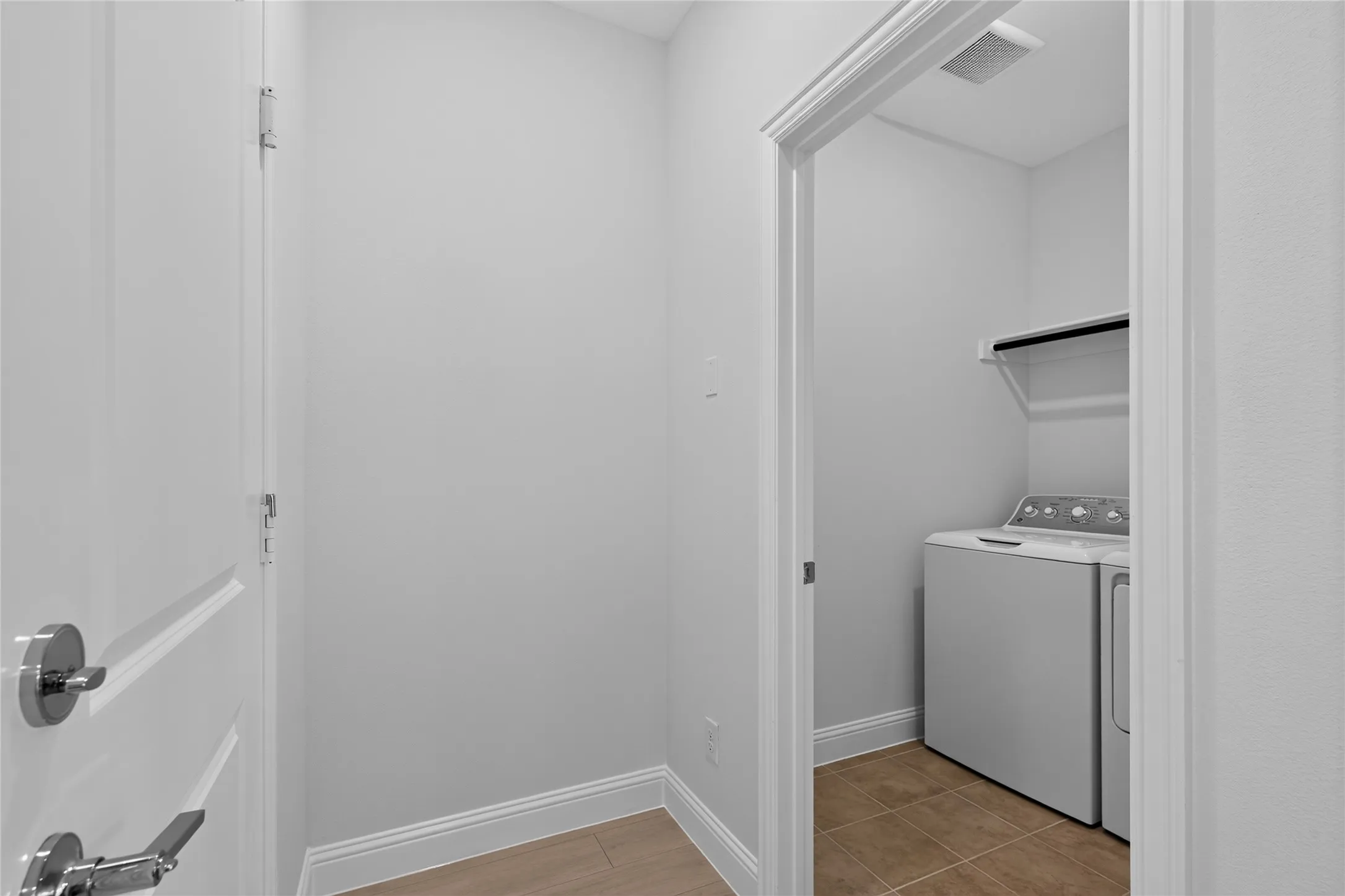 1433 Mustang Canyon Drive ~ Ready Now!