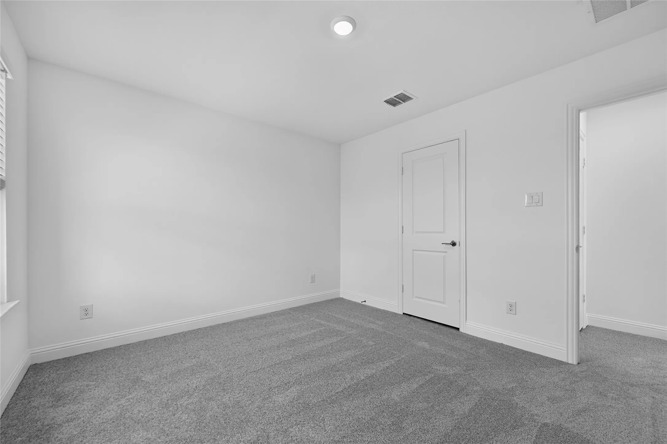 1433 Mustang Canyon Drive ~ Ready Now!