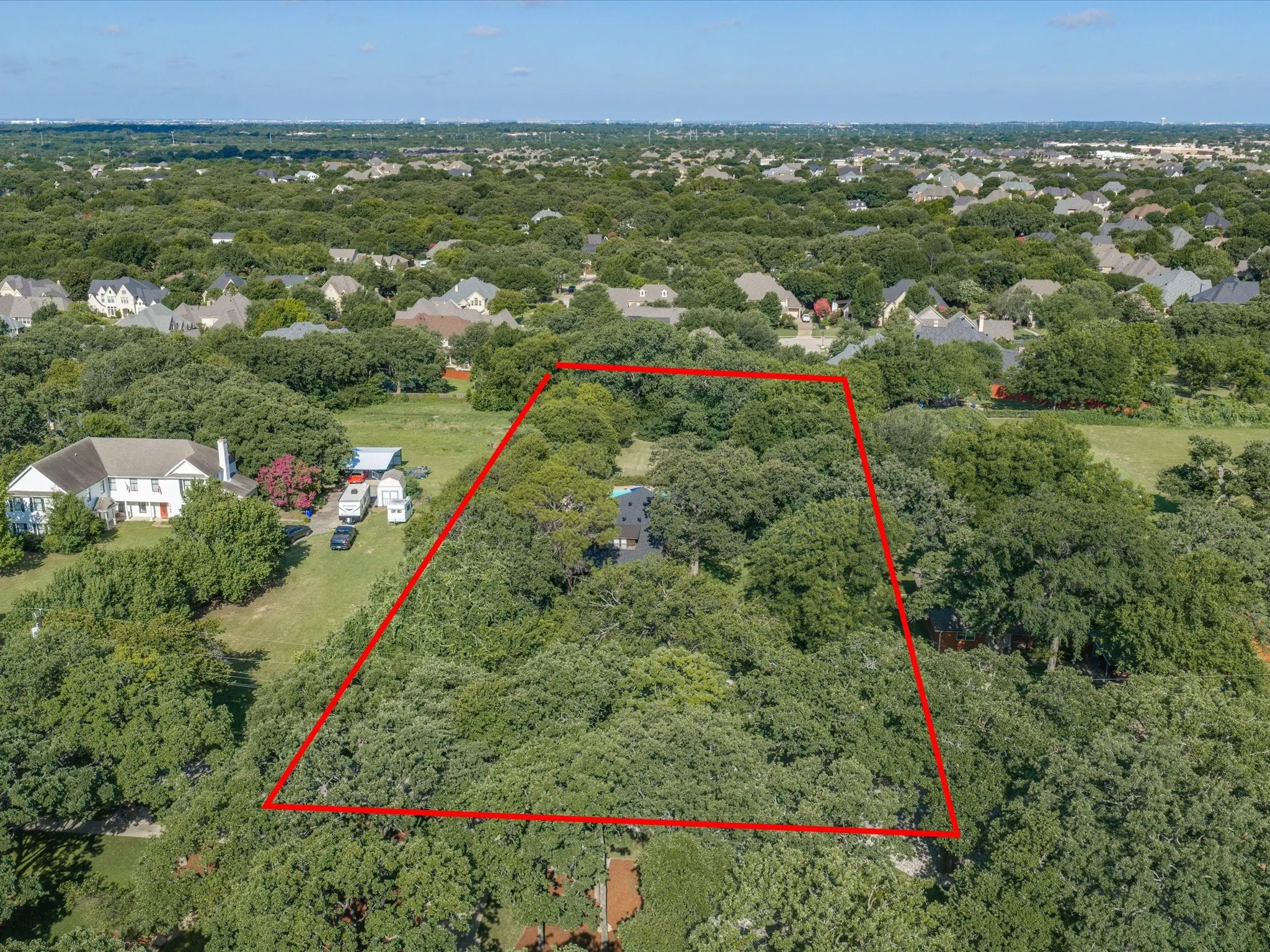 Single Family Residence For Sale in Tarrant County , 6000 Bettinger Drive, Colleyville, Texas 76034, 3 Bedroom, 2 Bathroom, 2 Garage spaces, 1,508 Sqft, built in 1965, mls#21310332, Real Estate Agent in Colleyville, Homes For Sale in Tarrant county, Homes For Sale in Colleyville, Realtor in Colleyville Texas, Real Estate Brokerage Independent Realty Texas, Luminita Cordes Realtor
