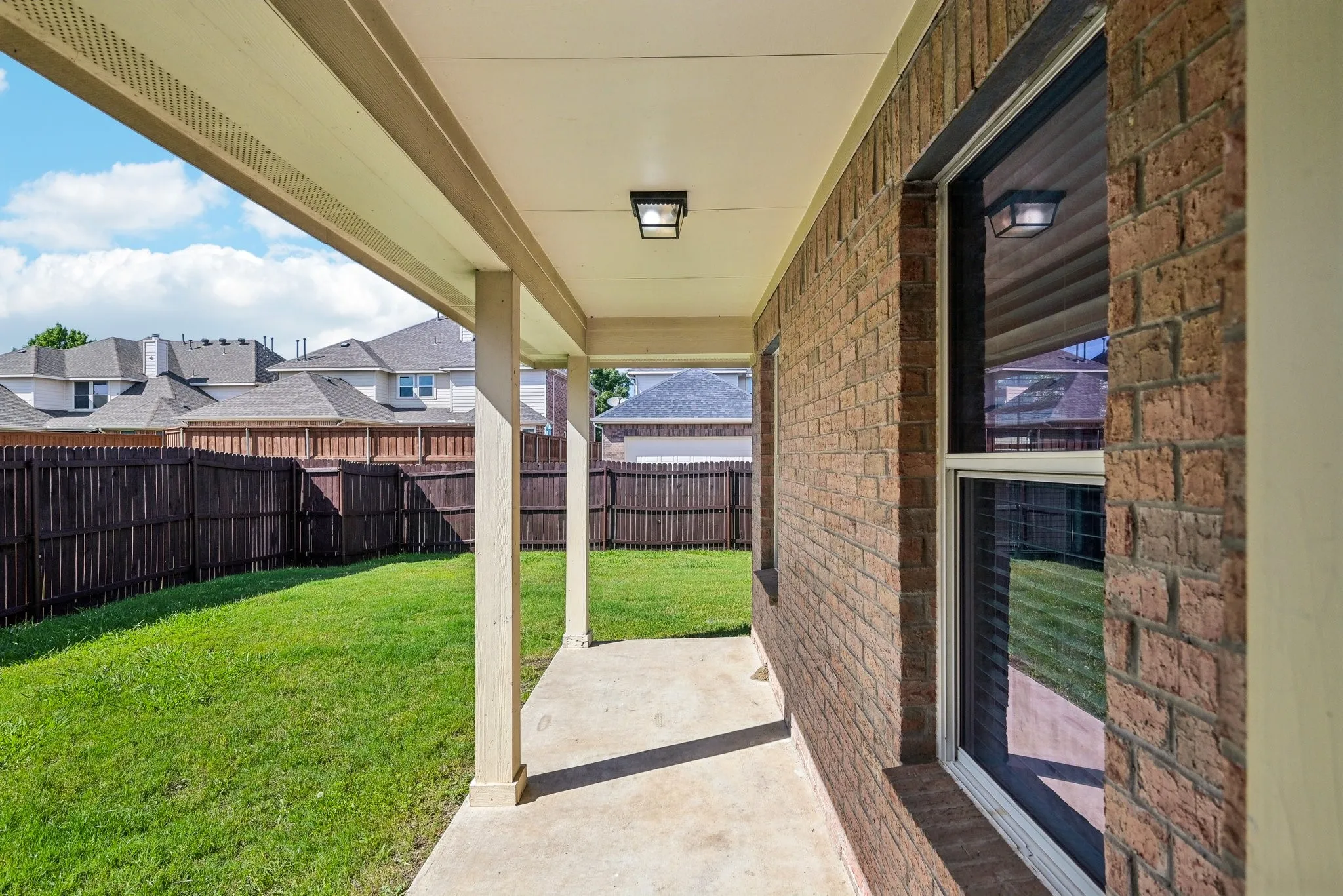 Single Family Residence For Rent in Denton County , 1280 Seymour Drive, Frisco, Texas 75033, 4 Bedroom, 2 Bathroom, 2 Garage spaces, 2,276 Sqft, built in 2005, mls#21310733, Real Estate Agent in Frisco, Homes For Rent in Denton county, Homes For Rent in Frisco, Realtor in Frisco Texas, Real Estate Brokerage Independent Realty Texas, Luminita Cordes Realtor