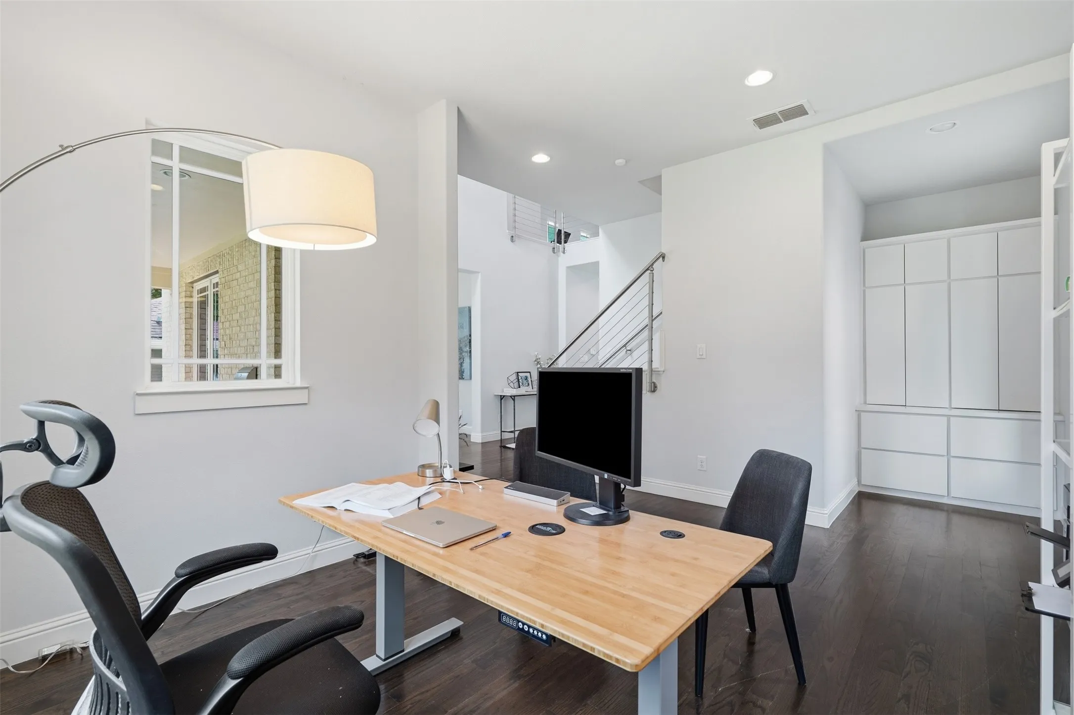 Single Family Residence For Sale in Dallas County , 6010 Belmont Avenue, Dallas, Texas 75206, 3 Bedroom, 4 Bathroom, 3 Garage spaces, 3,597 Sqft, built in 2014, mls#21291447, Real Estate Agent in Dallas, Homes For Sale in Dallas county, Homes For Sale in Dallas, Realtor in Dallas Texas, Real Estate Brokerage Independent Realty Texas, Luminita Cordes Realtor
