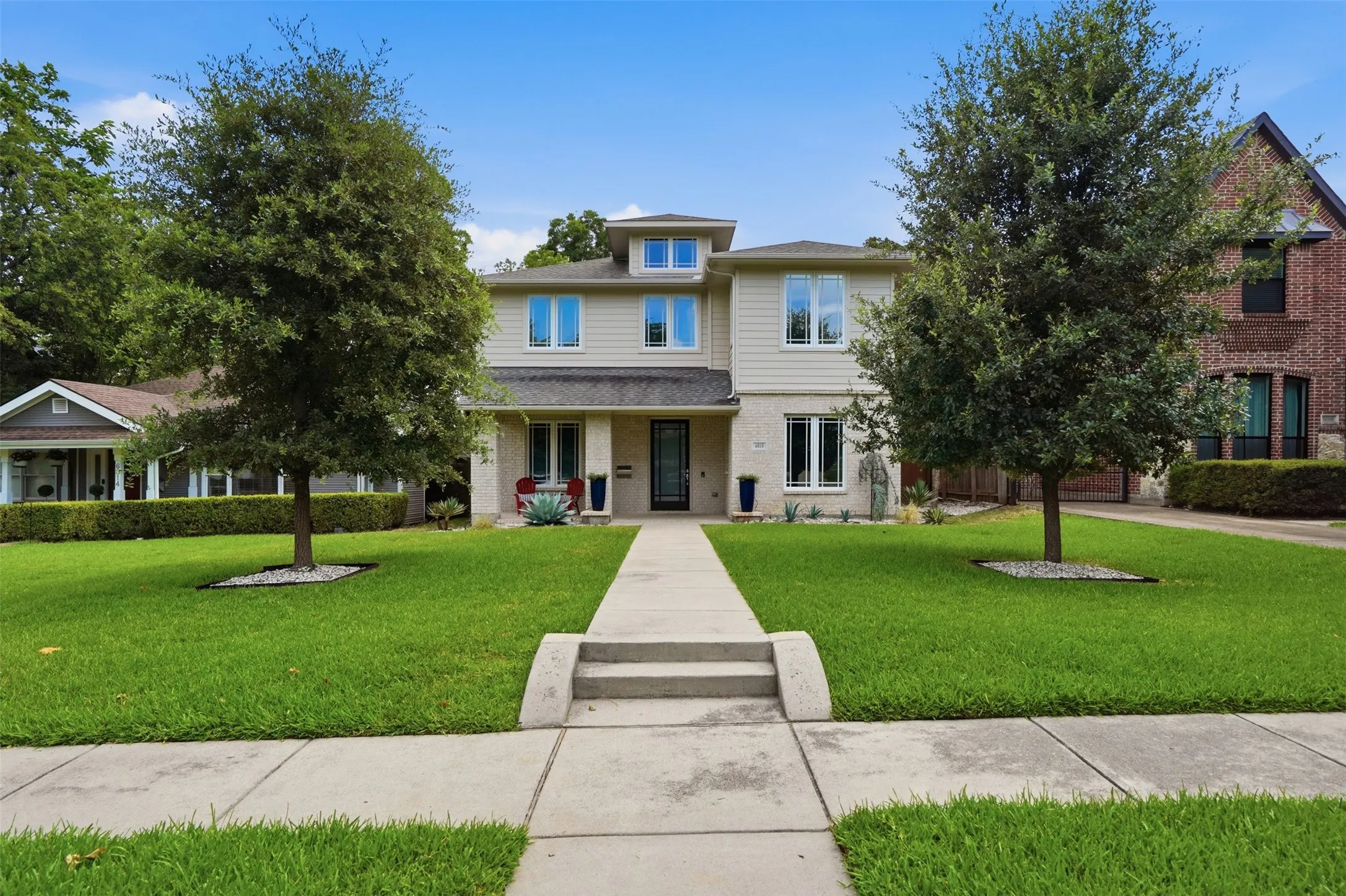 Single Family Residence For Sale in Dallas County , 6010 Belmont Avenue, Dallas, Texas 75206, 3 Bedroom, 4 Bathroom, 3 Garage spaces, 3,597 Sqft, built in 2014, mls#21291447, Real Estate Agent in Dallas, Homes For Sale in Dallas county, Homes For Sale in Dallas, Realtor in Dallas Texas, Real Estate Brokerage Independent Realty Texas, Luminita Cordes Realtor