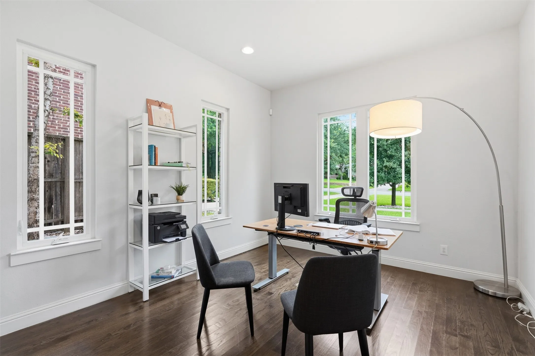 Single Family Residence For Sale in Dallas County , 6010 Belmont Avenue, Dallas, Texas 75206, 3 Bedroom, 4 Bathroom, 3 Garage spaces, 3,597 Sqft, built in 2014, mls#21291447, Real Estate Agent in Dallas, Homes For Sale in Dallas county, Homes For Sale in Dallas, Realtor in Dallas Texas, Real Estate Brokerage Independent Realty Texas, Luminita Cordes Realtor