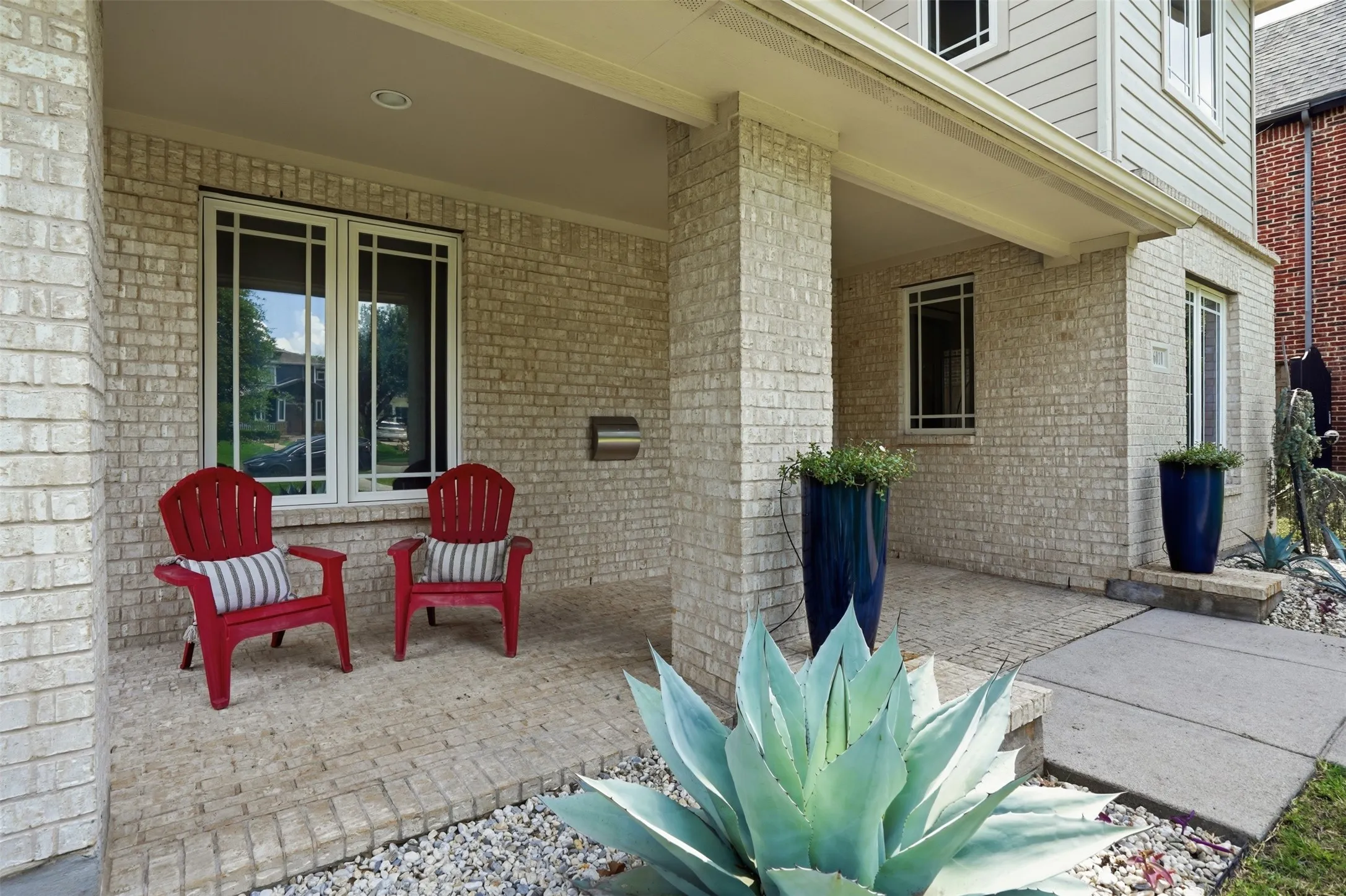 Single Family Residence For Sale in Dallas County , 6010 Belmont Avenue, Dallas, Texas 75206, 3 Bedroom, 4 Bathroom, 3 Garage spaces, 3,597 Sqft, built in 2014, mls#21291447, Real Estate Agent in Dallas, Homes For Sale in Dallas county, Homes For Sale in Dallas, Realtor in Dallas Texas, Real Estate Brokerage Independent Realty Texas, Luminita Cordes Realtor