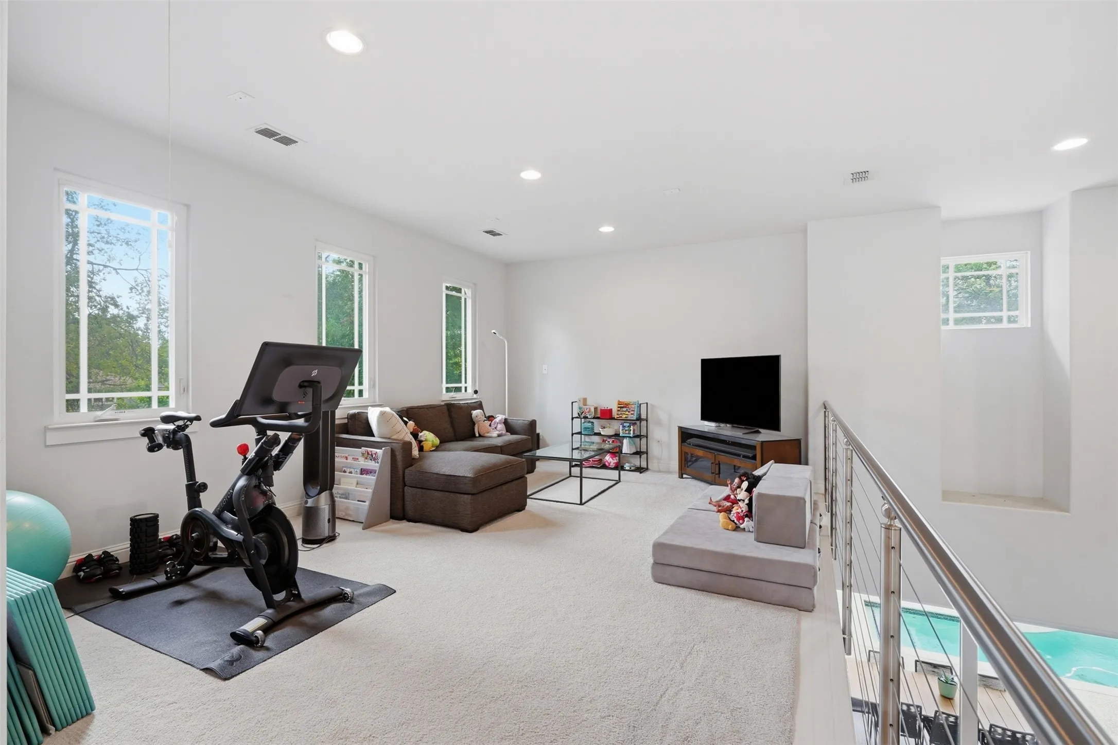 Single Family Residence For Sale in Dallas County , 6010 Belmont Avenue, Dallas, Texas 75206, 3 Bedroom, 4 Bathroom, 3 Garage spaces, 3,597 Sqft, built in 2014, mls#21291447, Real Estate Agent in Dallas, Homes For Sale in Dallas county, Homes For Sale in Dallas, Realtor in Dallas Texas, Real Estate Brokerage Independent Realty Texas, Luminita Cordes Realtor