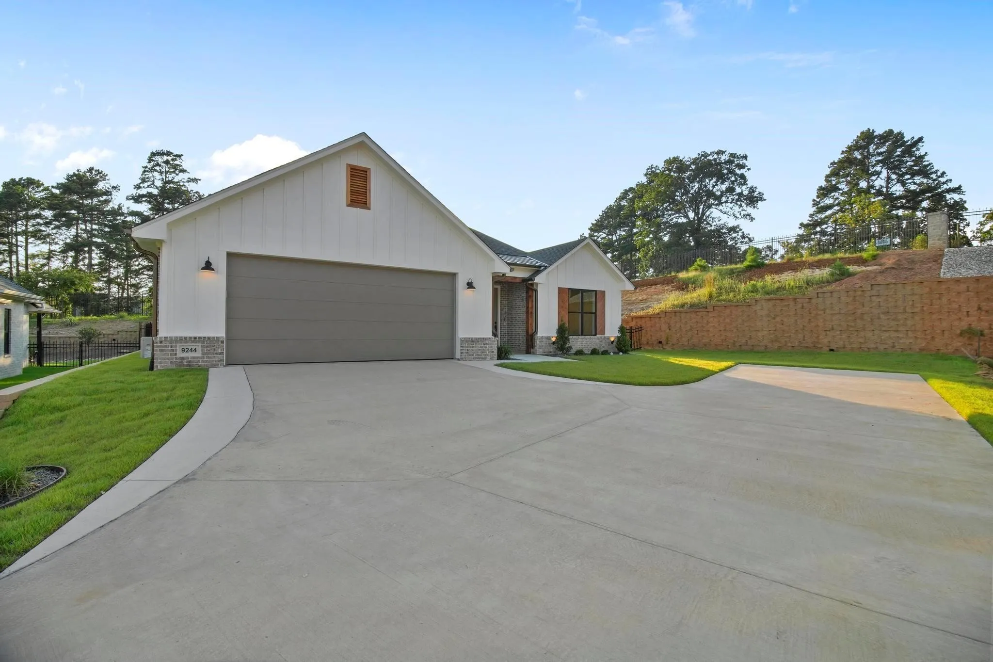Single Family Residence For Sale in Smith County , 9244 Villas Court, Tyler, Texas 75703, 3 Bedroom, 3 Bathroom, 2 Garage spaces, 2,160 Sqft, built in 2025, mls#21310056, Real Estate Agent in Tyler, Homes For Sale in Smith county, Homes For Sale in Tyler, Realtor in Tyler Texas, Real Estate Brokerage Independent Realty Texas, Luminita Cordes Realtor